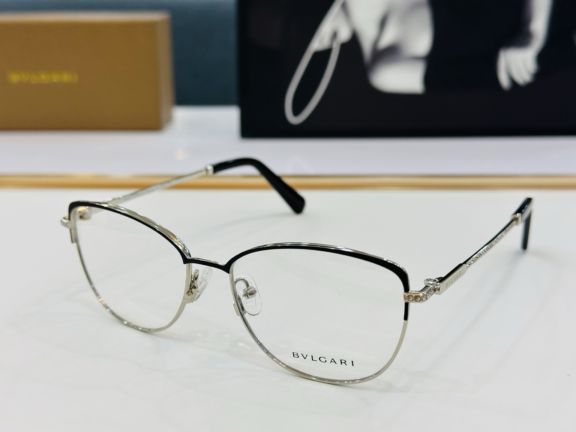 🆕款 官网同售 宝格家 BV3003 👍 Size ：54口16-145 绝对要买😎品质非常完美 L出街