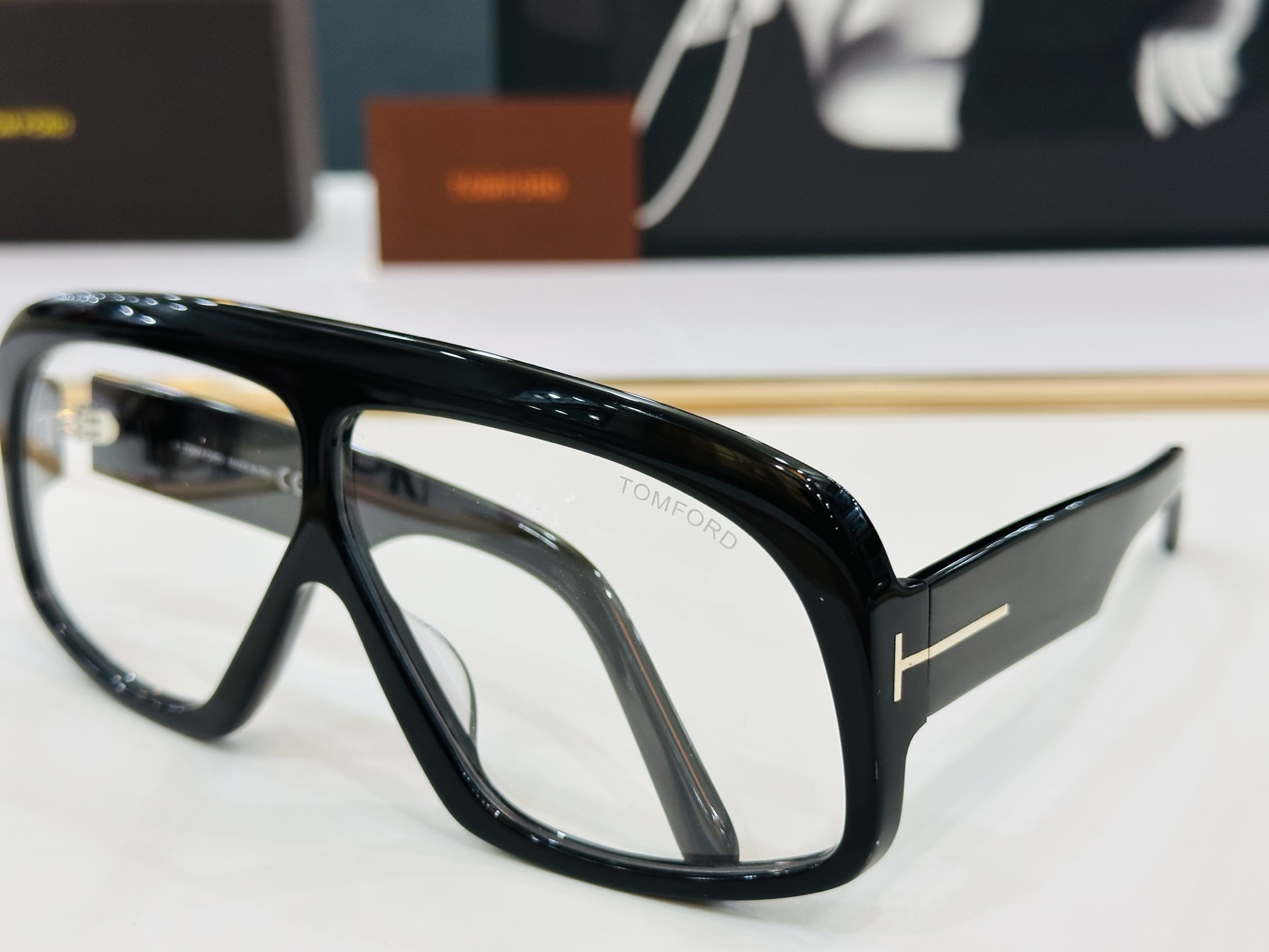 TOM FOR*🔻 汤姆家 官网新款 FT0965 Size：78口4-125 经典时尚 C大框 永不过