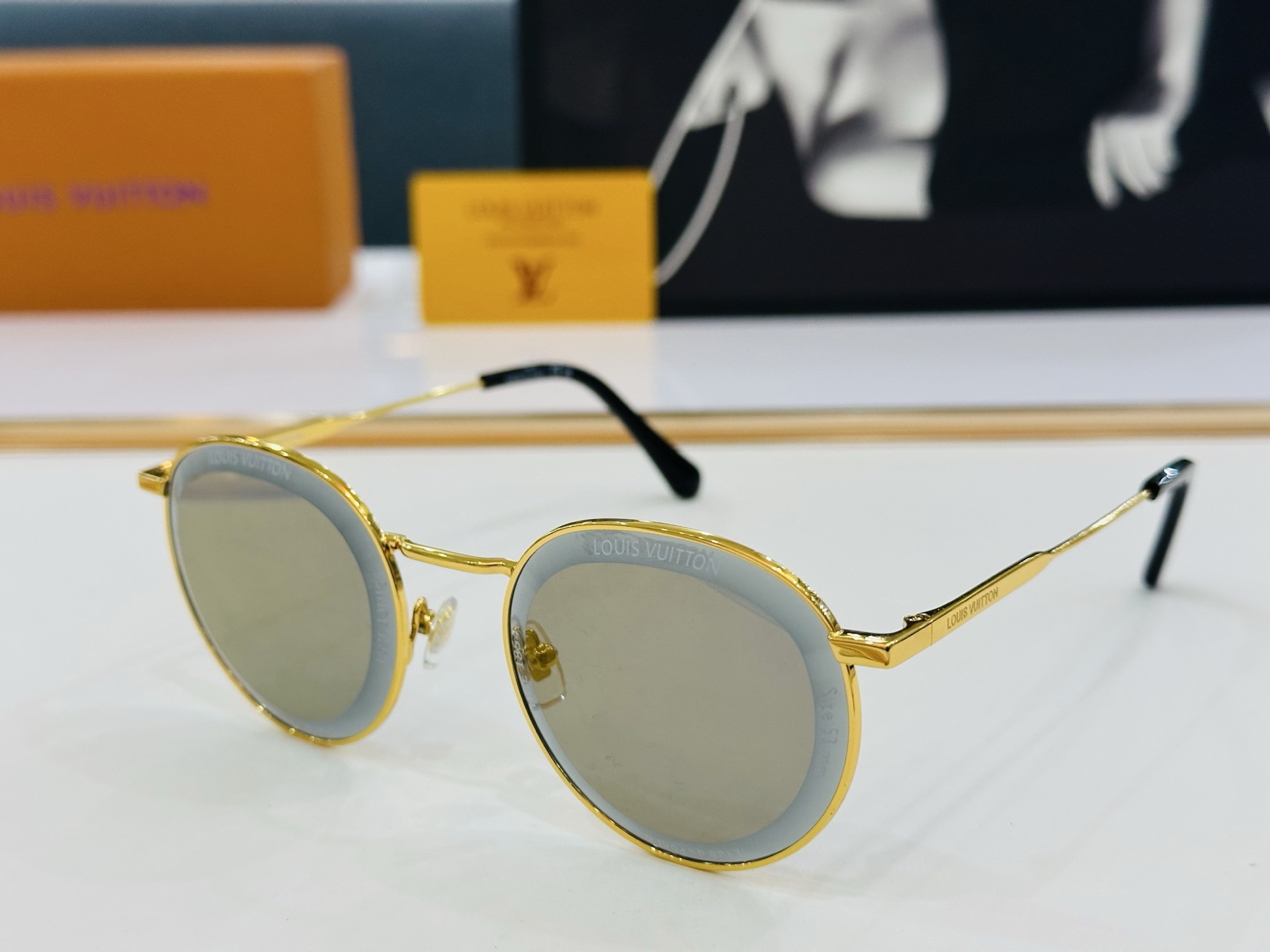 路易家 LOUIS *VUITON 原单高品质 Model Z2608U 高端货 Size：56口21-