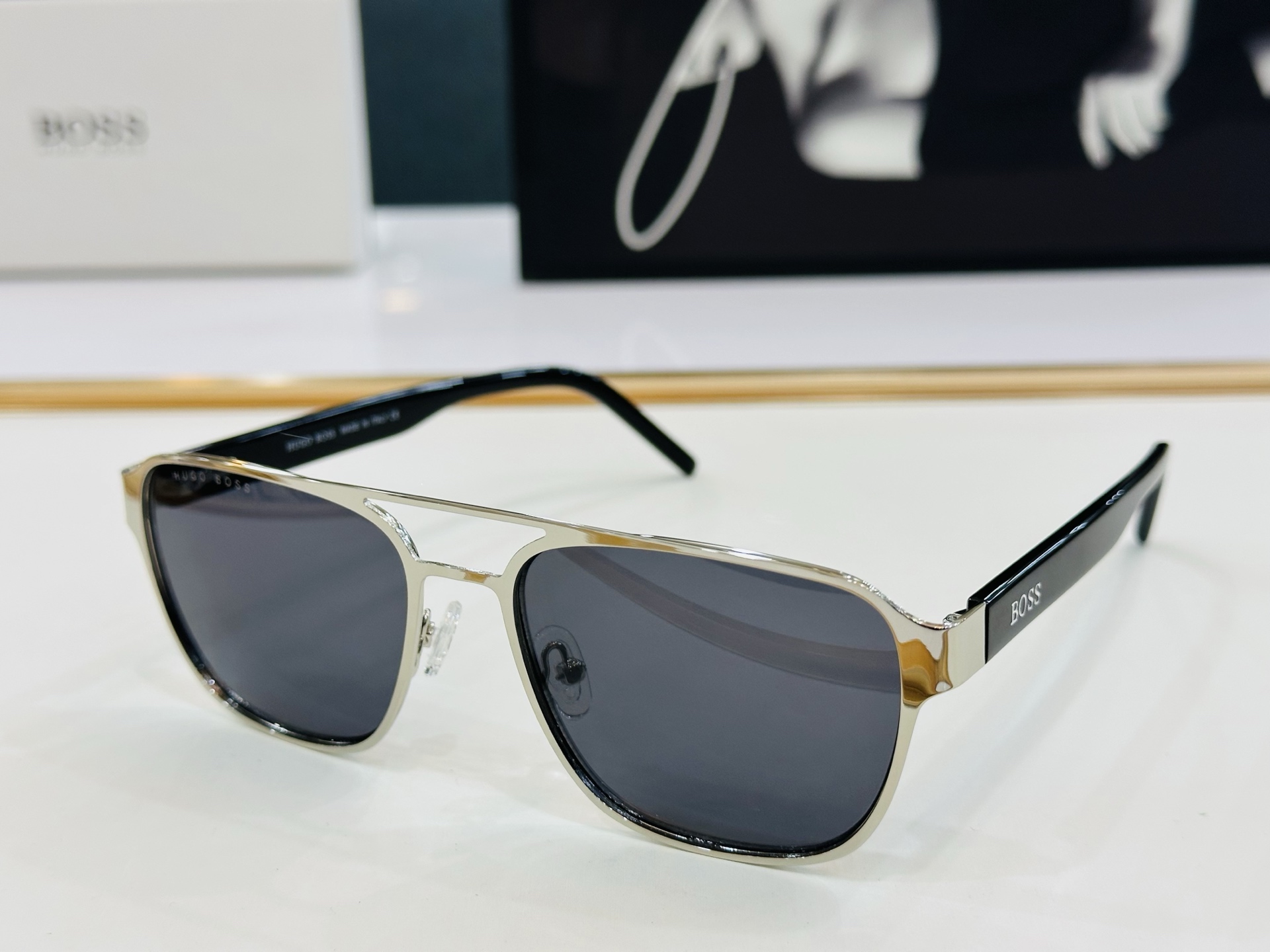 🆕 BOSS HG1298 Size：55口17-145 🕶🕶💋💋👣👣  高品质 不挑脸 懂货的来  🍁