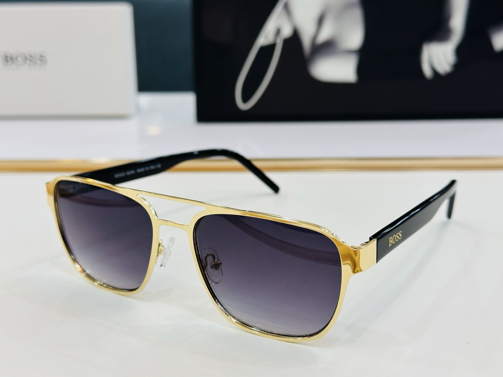 🆕 BOSS HG1298 Size：55口17-145 🕶🕶💋💋👣👣  高品质 不挑脸 懂货的来  🍁