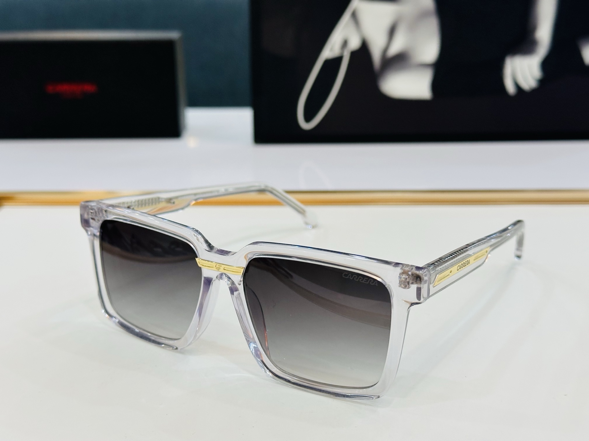 卡雷拉 CARRER* 03S Size：58口15-145  🐲🐲超轻材质 。Z 上脸超美 太阳镜 