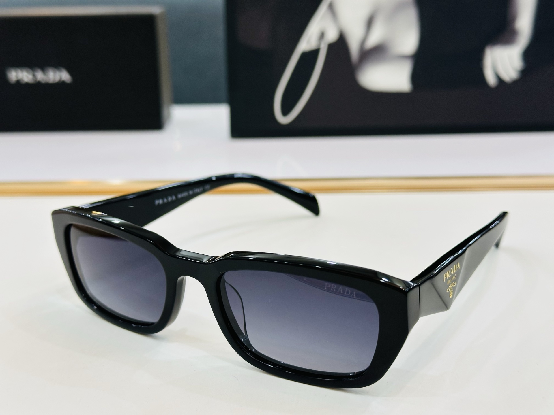 🔺PRAD*🔻普家 PRB06S Size：53口19-140
 眼镜系列堪称精湛制作 彰显独特个 C最