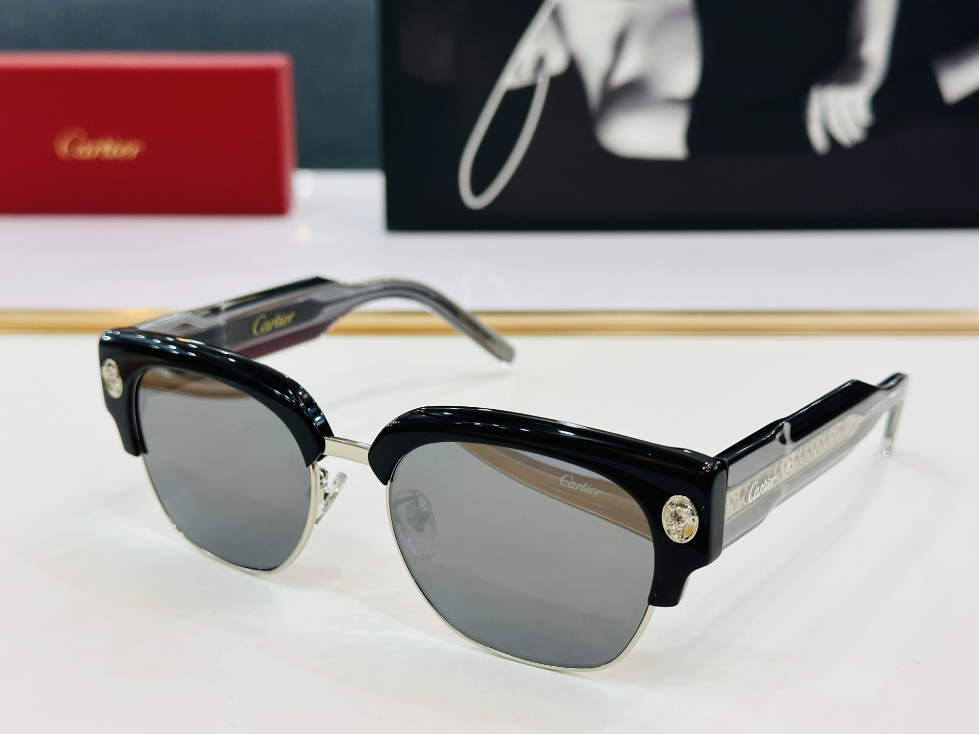 🆕 原版Cartie* 卡家 官网经典款 太阳镜 CT5912 Size：56口18-145 电镀工艺精