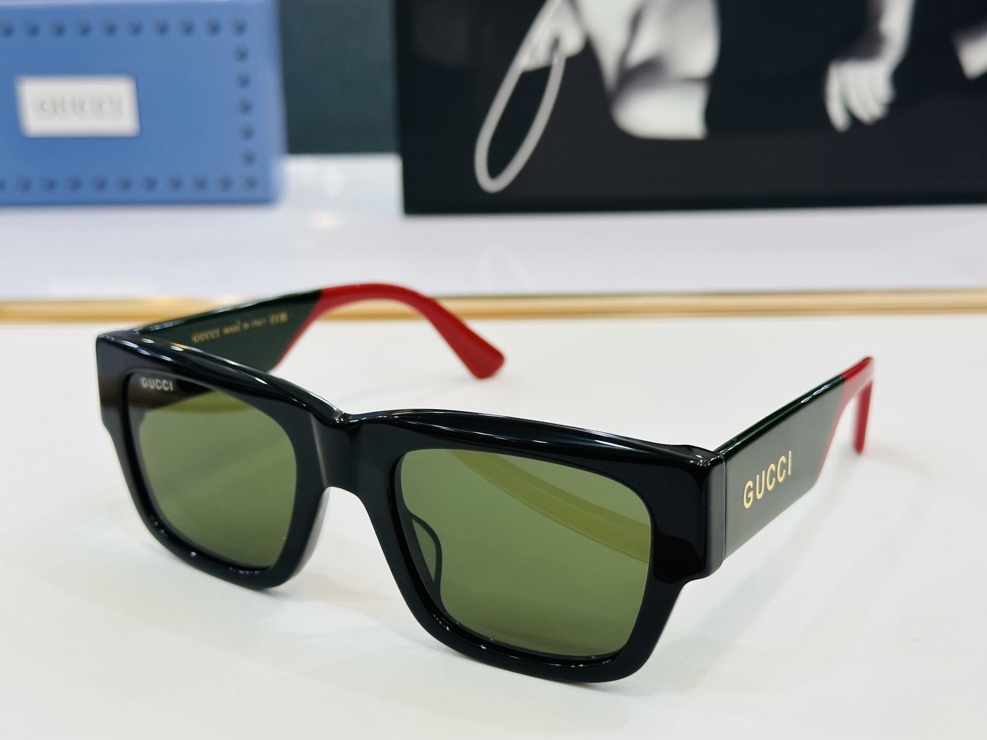 GUCC* 古家 GG1668S 🐝🐝系列 Size：53口22-142  🍁🍁b超绝品质 太阳镜 。 