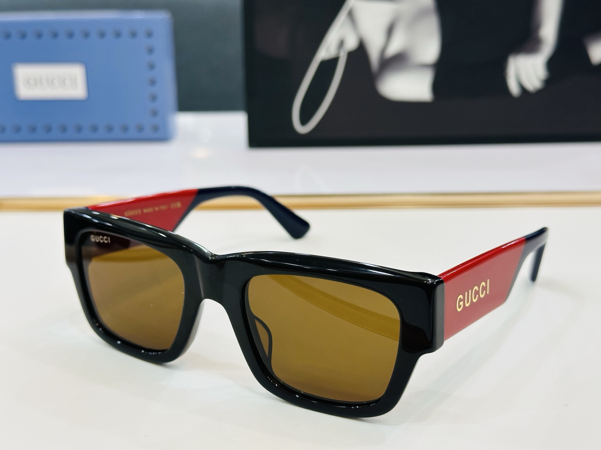 GUCC* 古家 GG1668S 🐝🐝系列 Size：53口22-142  🍁🍁b超绝品质 太阳镜 。 