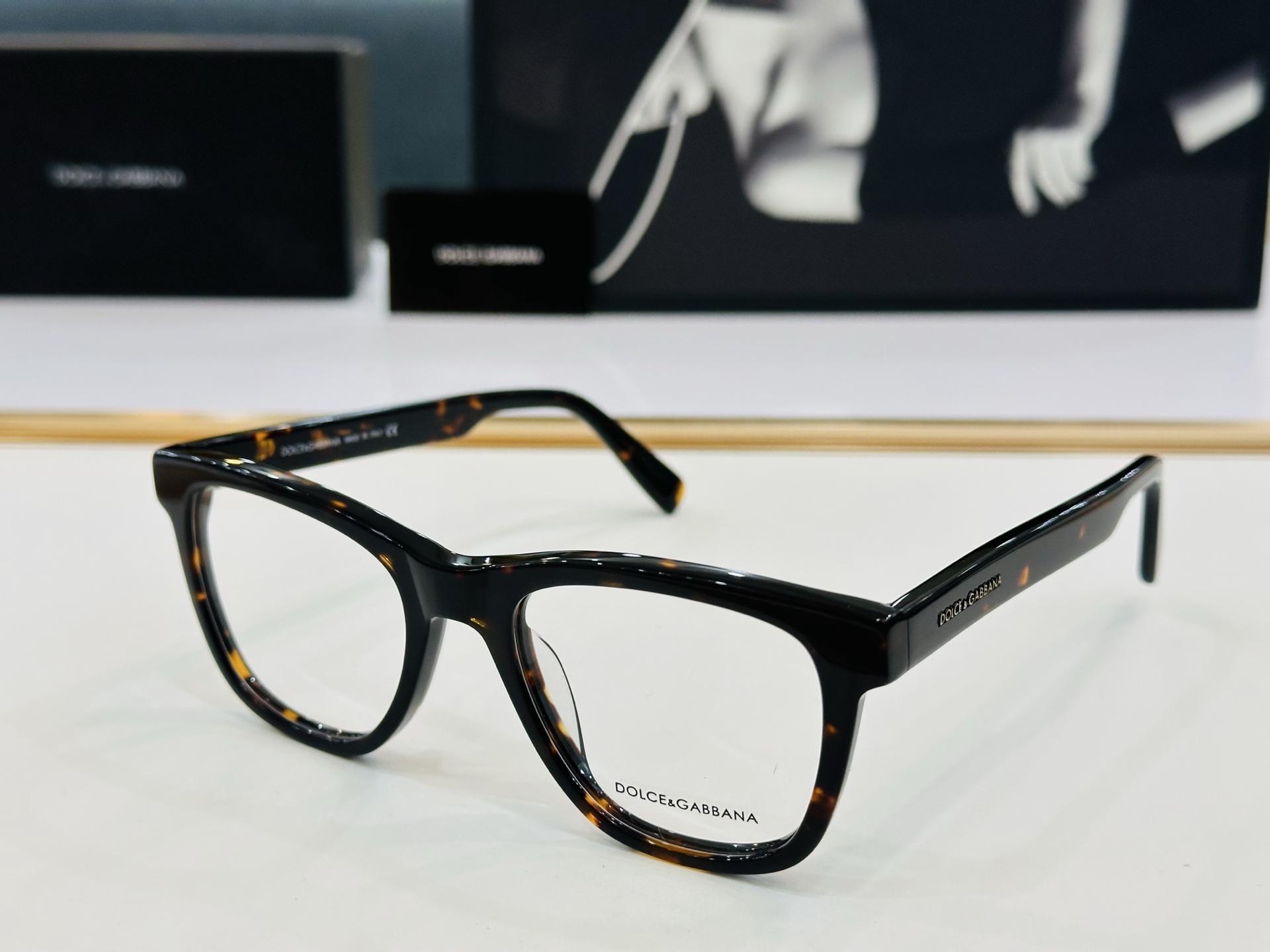 DOLCE&GABBANA* 杜家 DG4572 近视眼镜架 size：55口16-145 质量杠杠的 