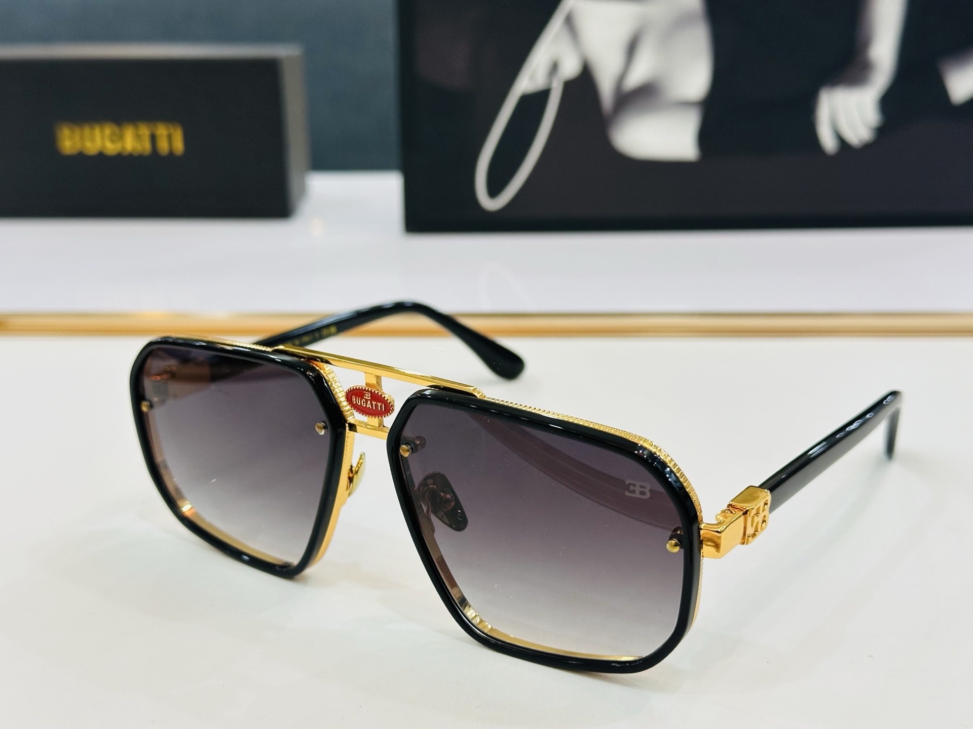 潮牌 K Bugatt*
Model：13-BT/SG
SIZE：63-15-142
配盒 