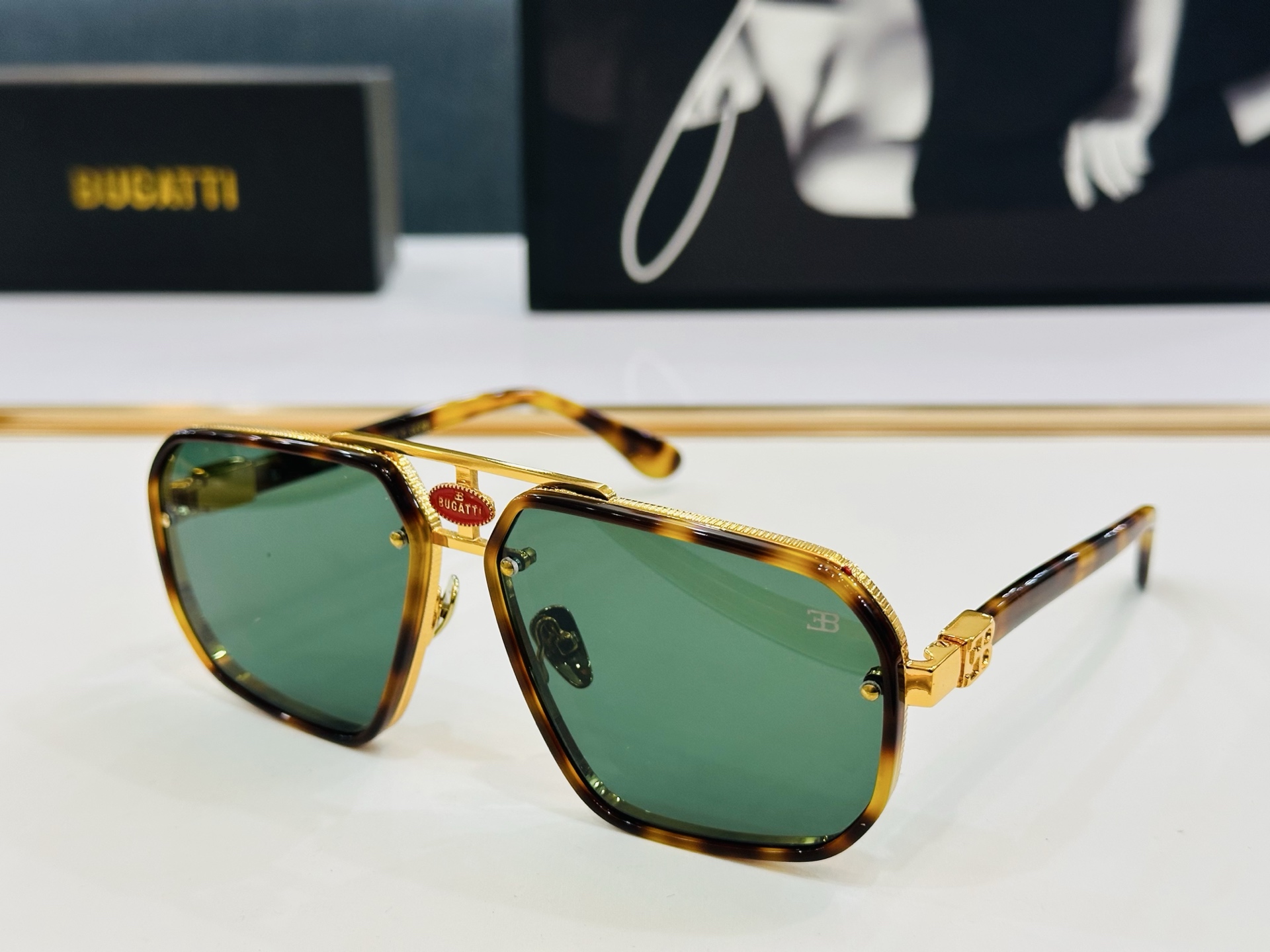 潮牌 K Bugatt*
Model：13-BT/SG
SIZE：63-15-142
配盒 