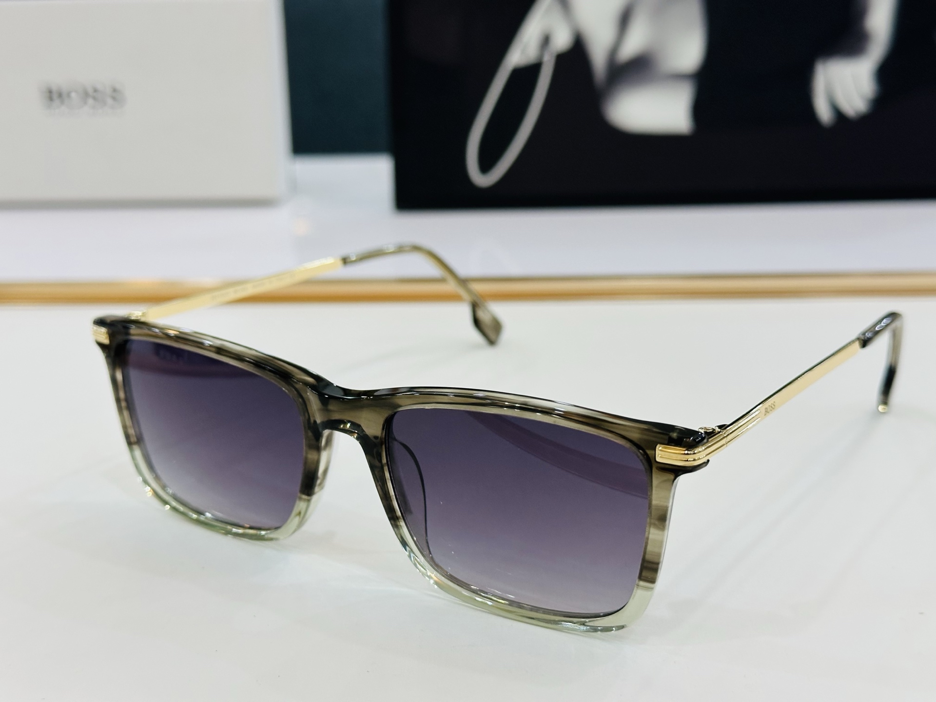 🆕 BOSS 1614/F Size：55口17-145 🕶🕶💋💋👣👣  不挑脸 🍁经典不过时框型 品质