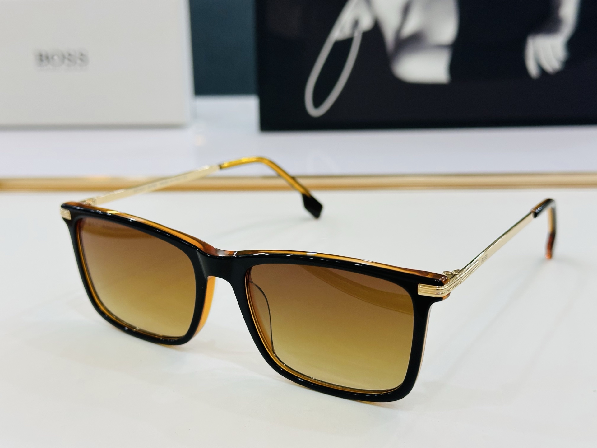 🆕 BOSS 1614/F Size：55口17-145 🕶🕶💋💋👣👣  不挑脸 🍁经典不过时框型 品质