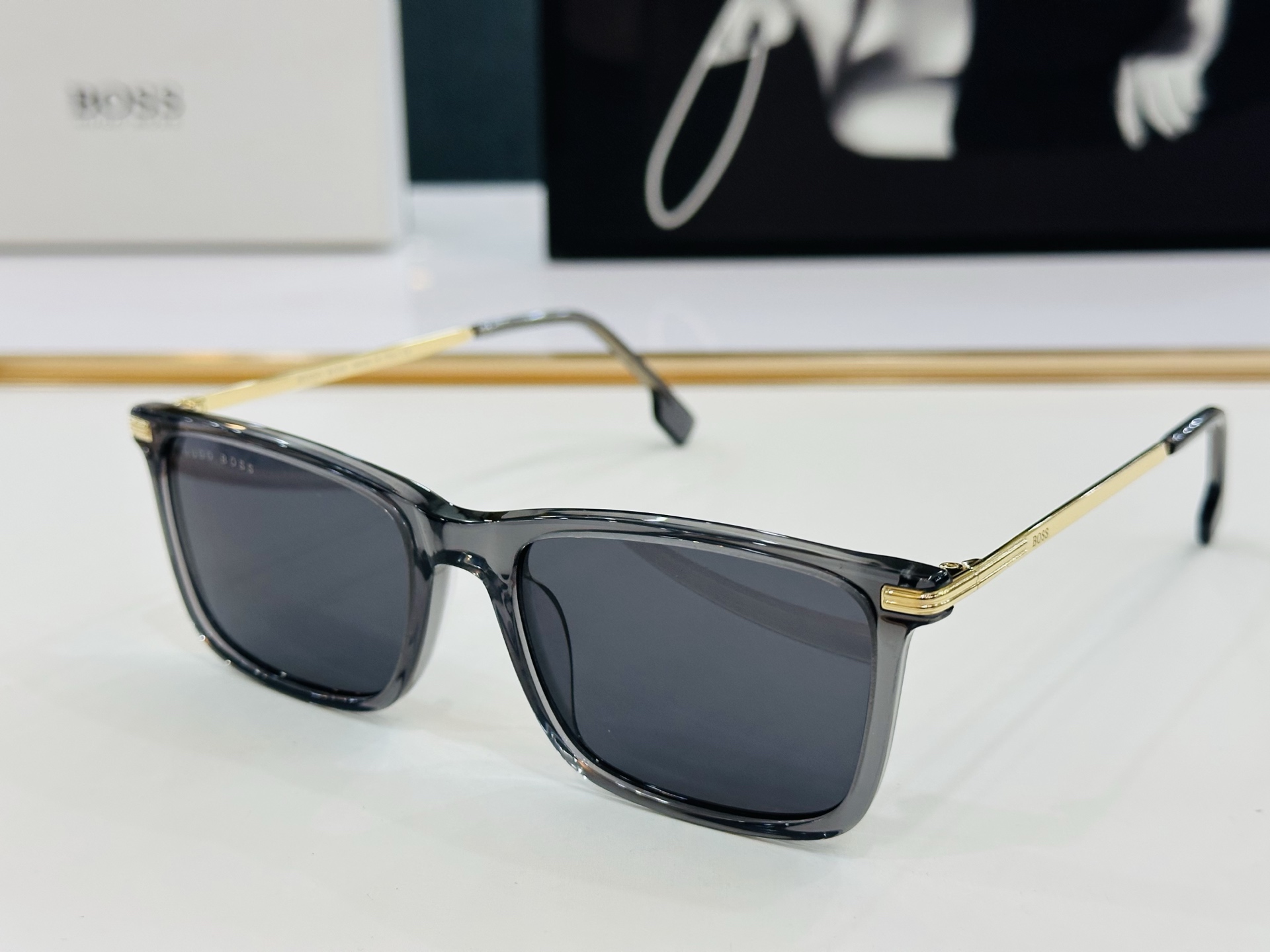 🆕 BOSS 1614/F Size：55口17-145 🕶🕶💋💋👣👣  不挑脸 🍁经典不过时框型 品质