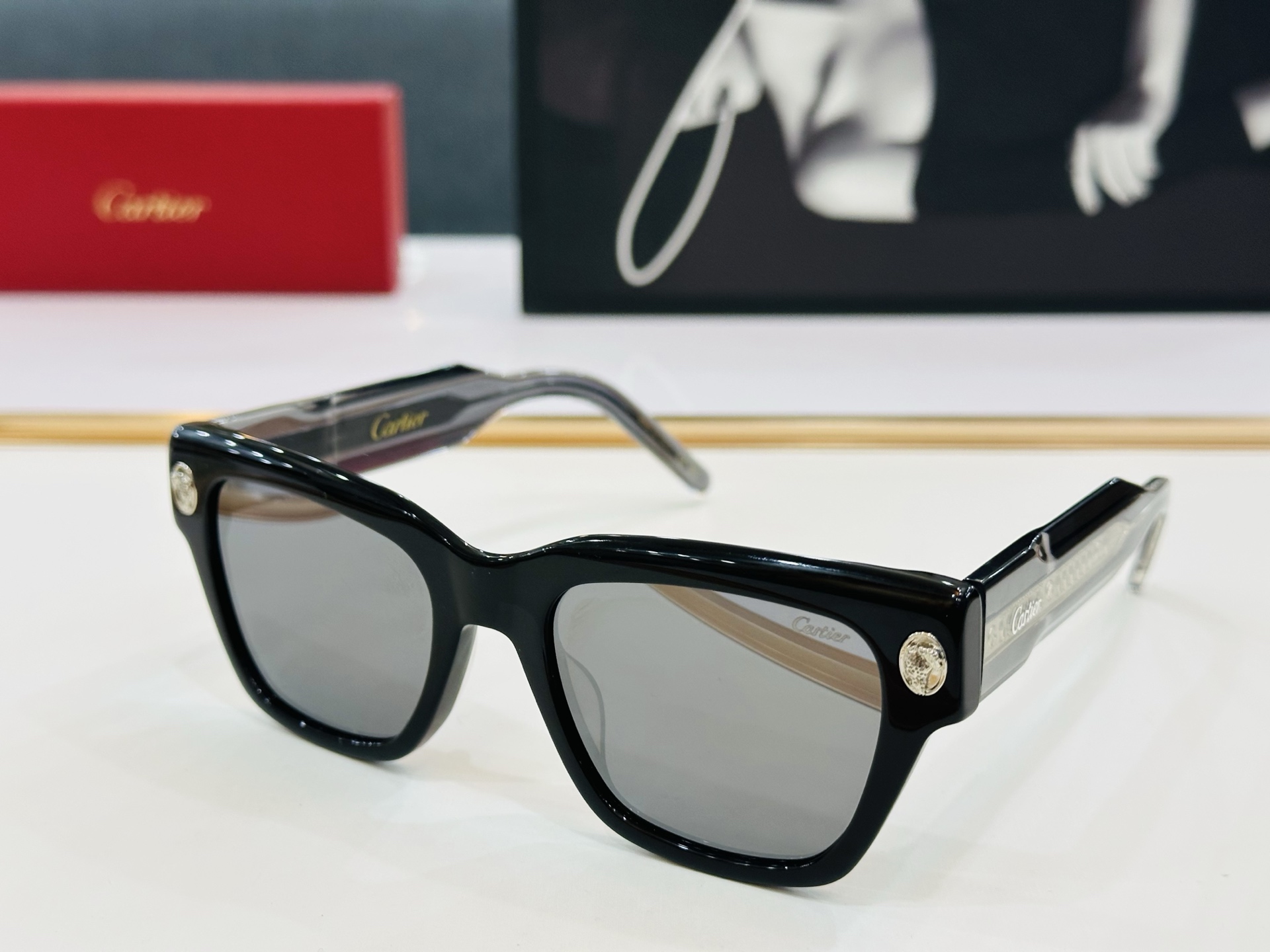 🆕 原版Cartie* 卡家 官网经典款 太阳镜 CT5910  Size：54口19-145 电镀工艺