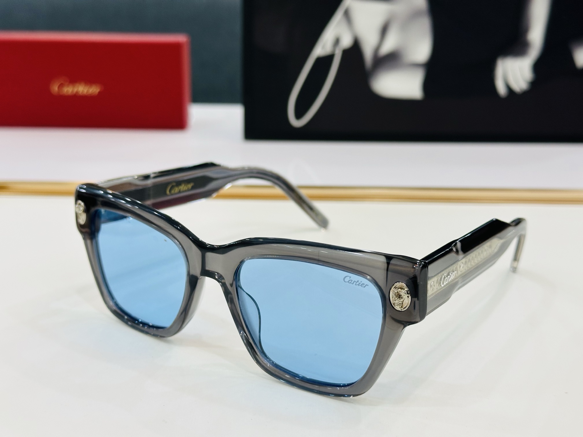 🆕 原版Cartie* 卡家 官网经典款 太阳镜 CT5910  Size：54口19-145 电镀工艺