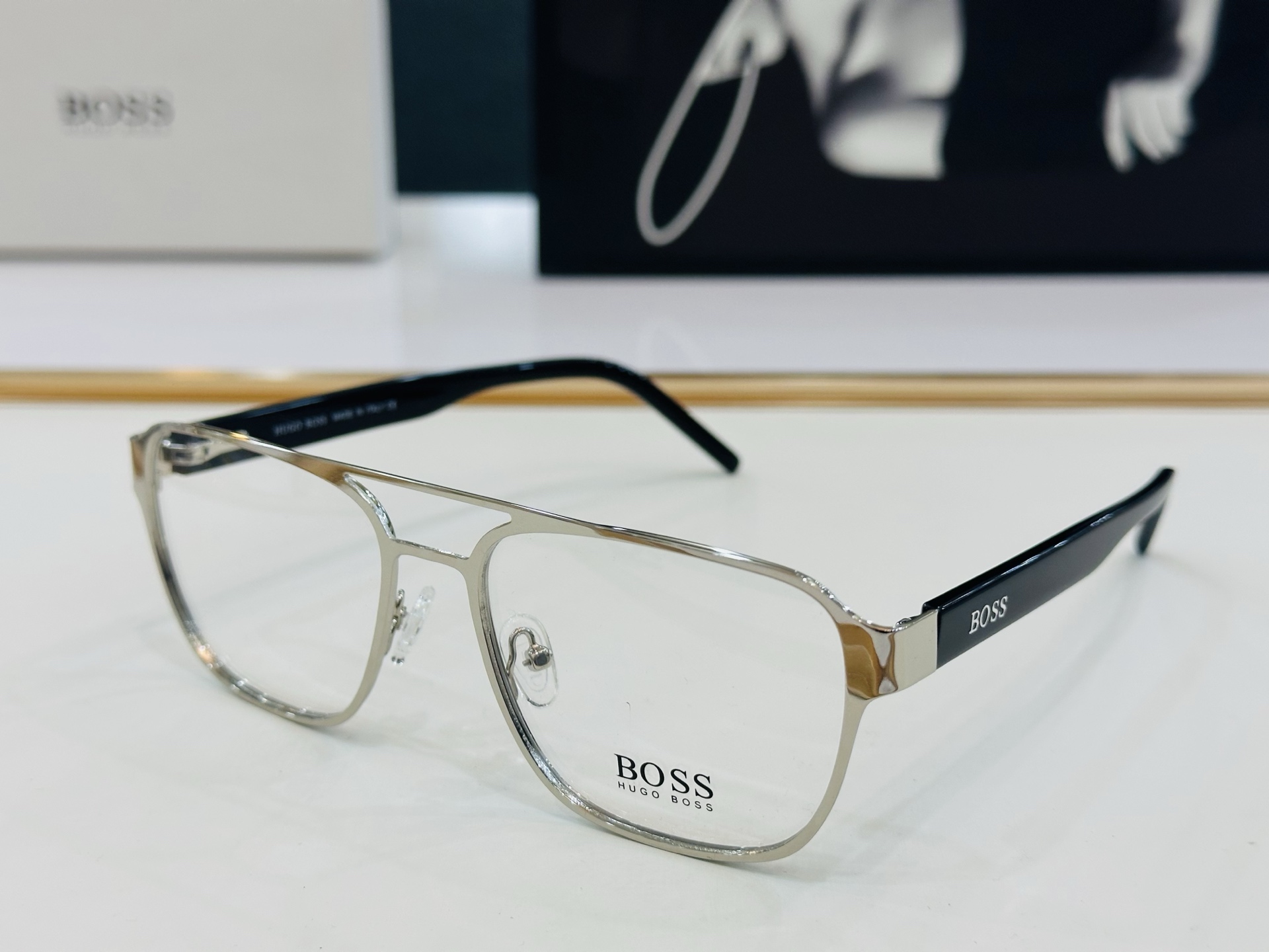 🆕 BOSS HG1298 Size：55口17-145 🕶🕶💋💋👣👣  高品质 不挑脸 🍁经典不过时框
