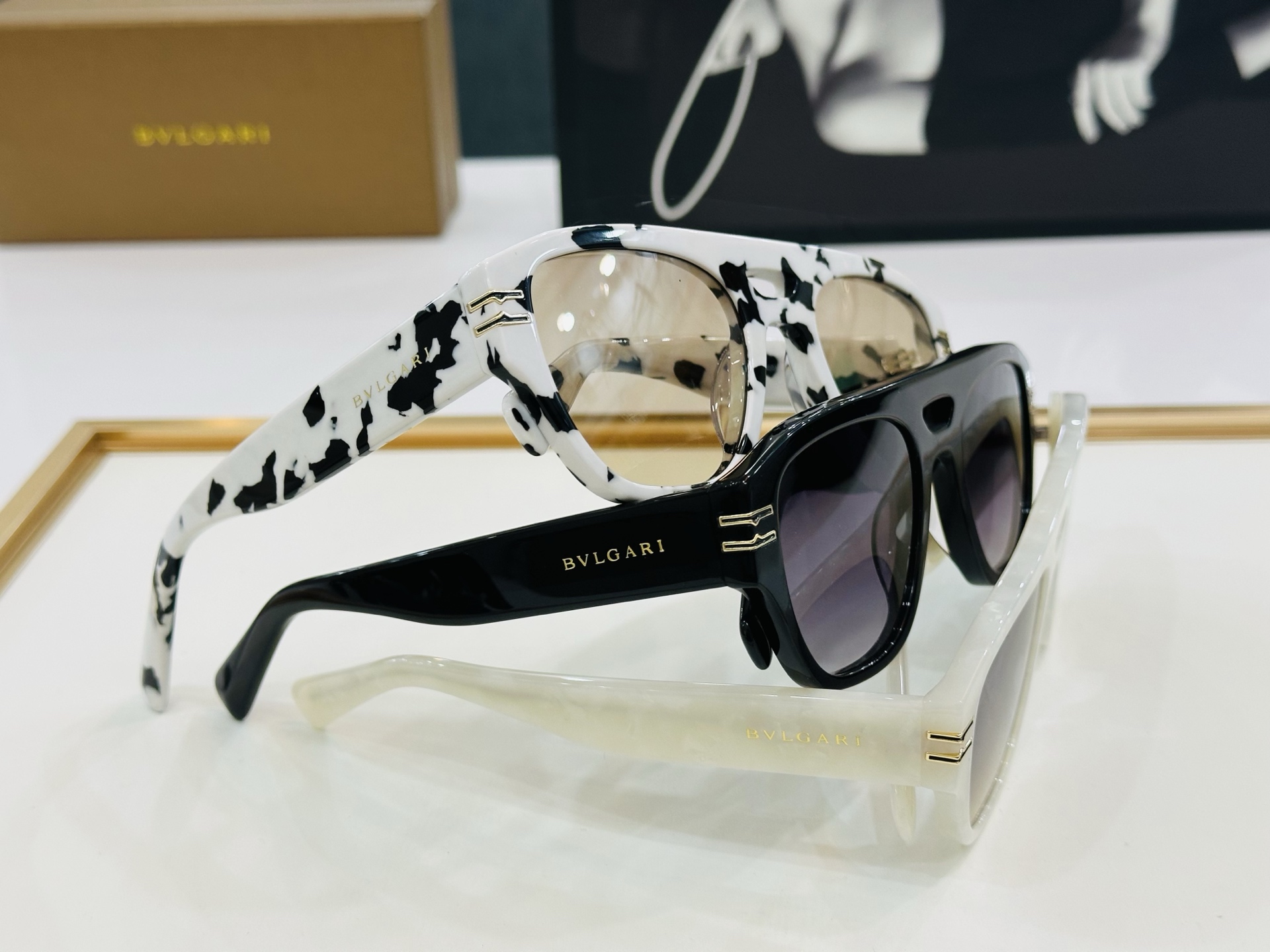🆕款 官网同售 宝格家 BV40040  👍 Size ：53口23-145  绝对要买😎品质非常完美 