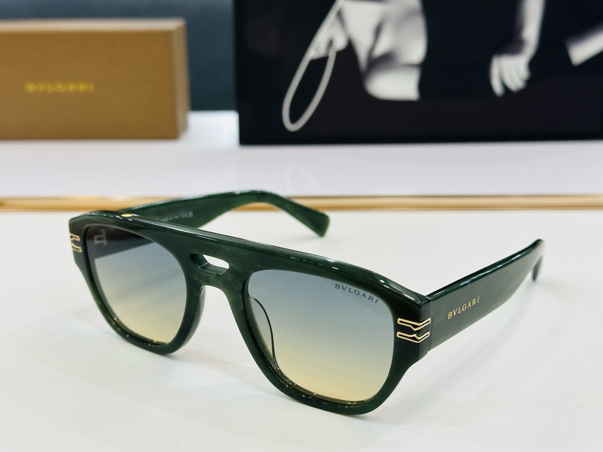 🆕款 官网同售 宝格家 BV40040  👍 Size ：53口23-145  绝对要买😎品质非常完美 