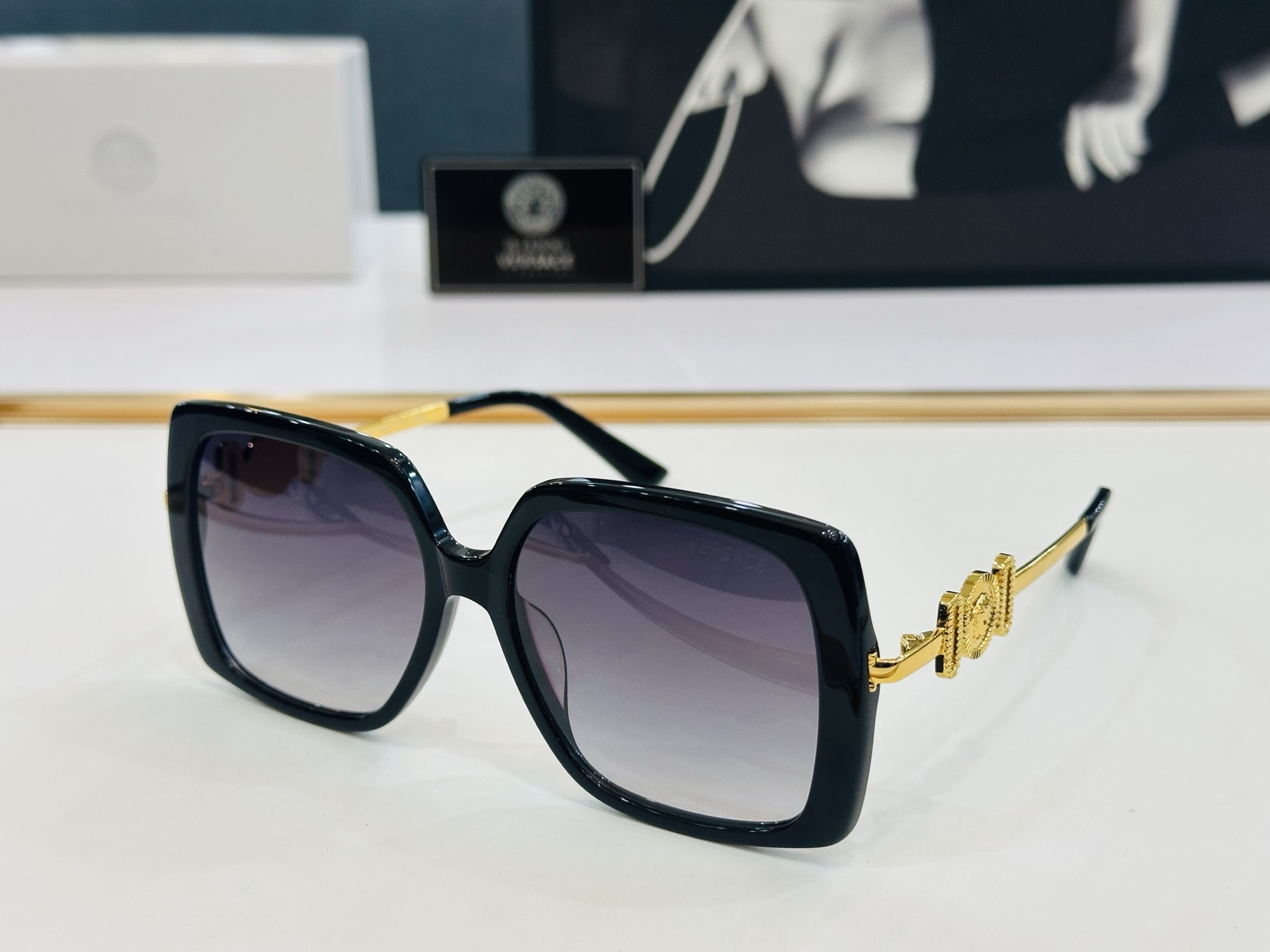 🎉🎉范思家 VERSACE✨VE4467  
 Size：54口17-130✨F有范 