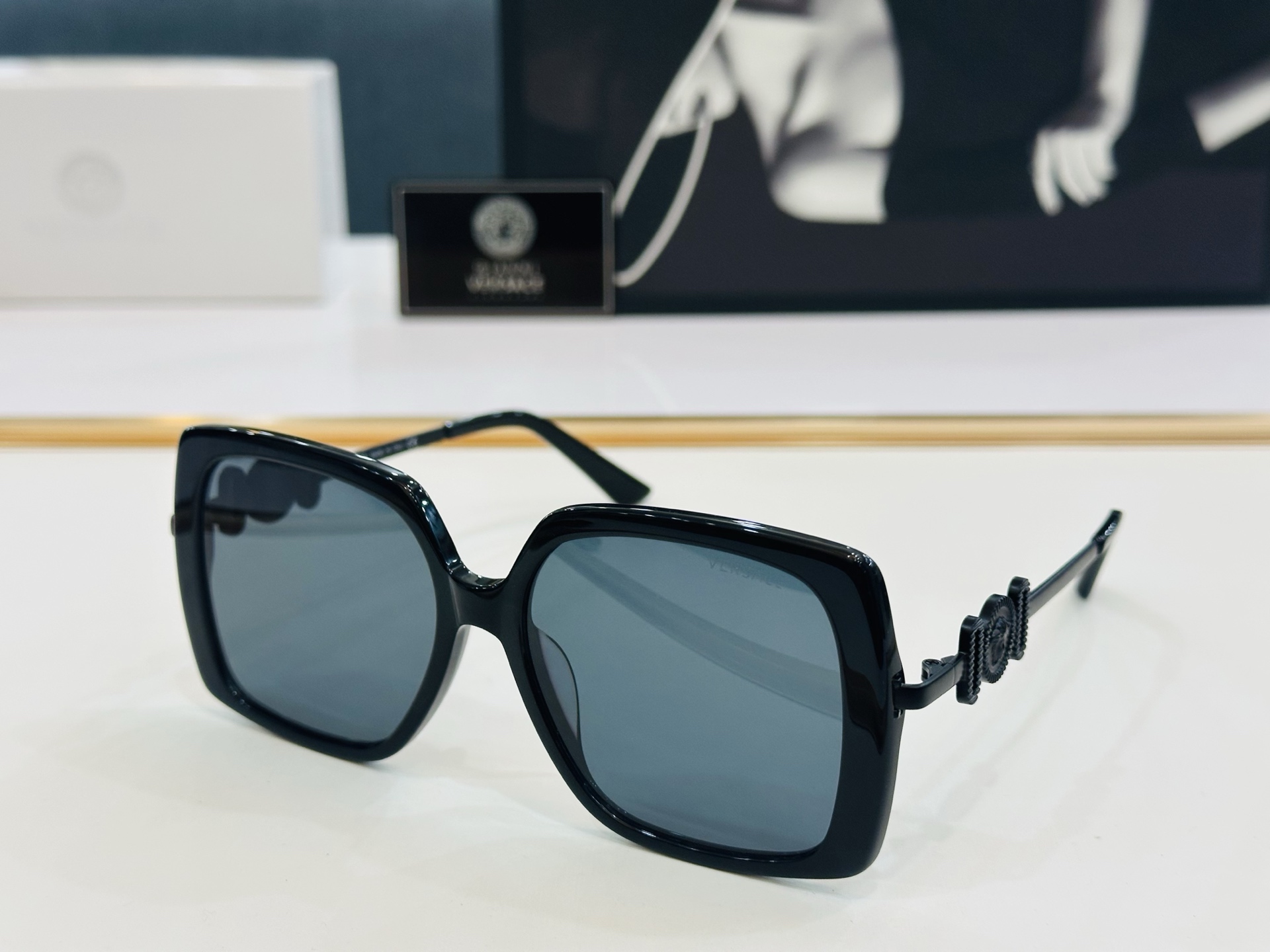 🎉🎉范思家 VERSACE✨VE4467  
 Size：54口17-130✨F有范 