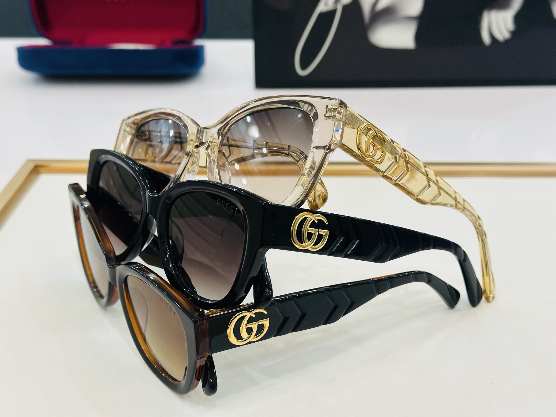 GUCC* 古家 GG1403  🐝🐝系列 Size：56口17-145  🍁🍁 q超绝品质太阳镜 。