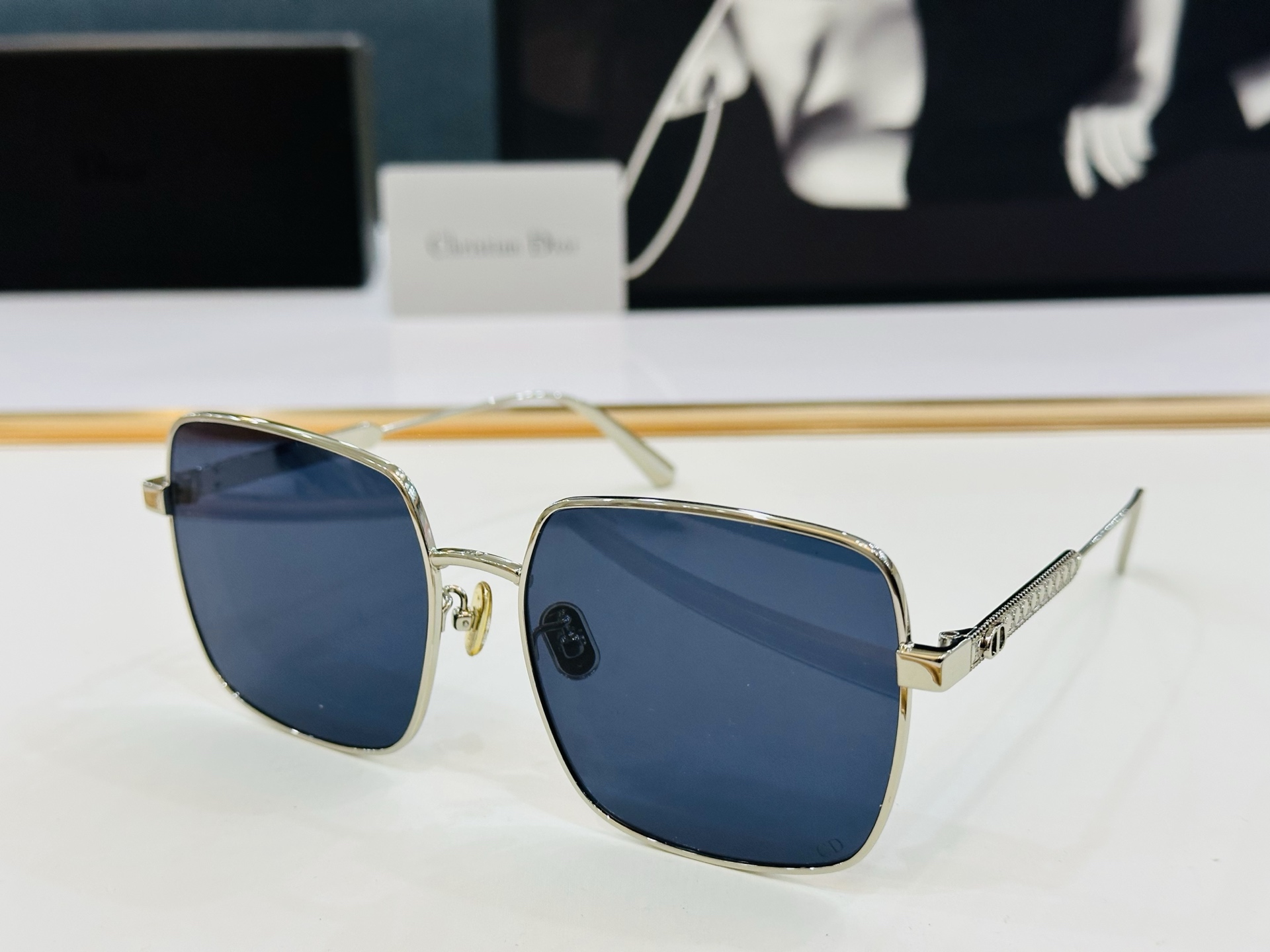 🔻🔻🔻DIO* CDICon S1U 迪家 Size：59口18-140 😎🔆。。搭配镜腿精致配饰 J官