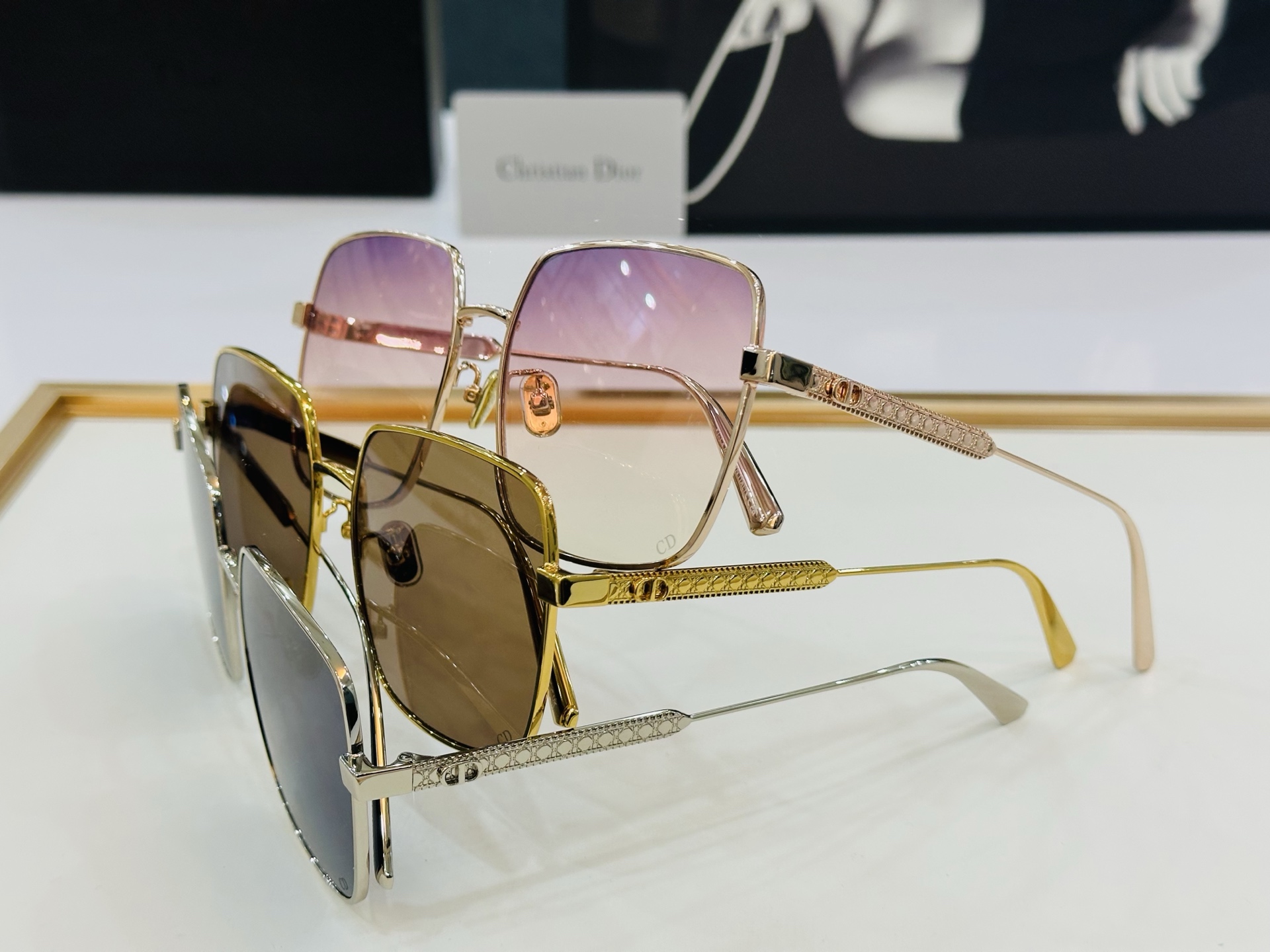 🔻🔻🔻DIO* CDICon S1U 迪家 Size：59口18-140 😎🔆。。搭配镜腿精致配饰 J官