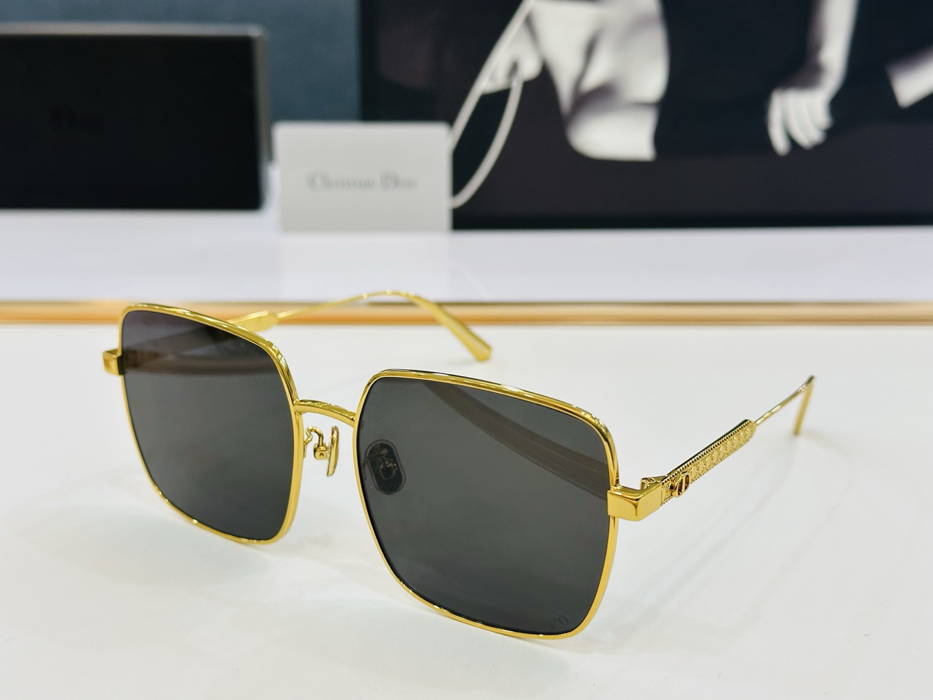 🔻🔻🔻DIO* CDICon S1U 迪家 Size：59口18-140 😎🔆。。搭配镜腿精致配饰 J官
