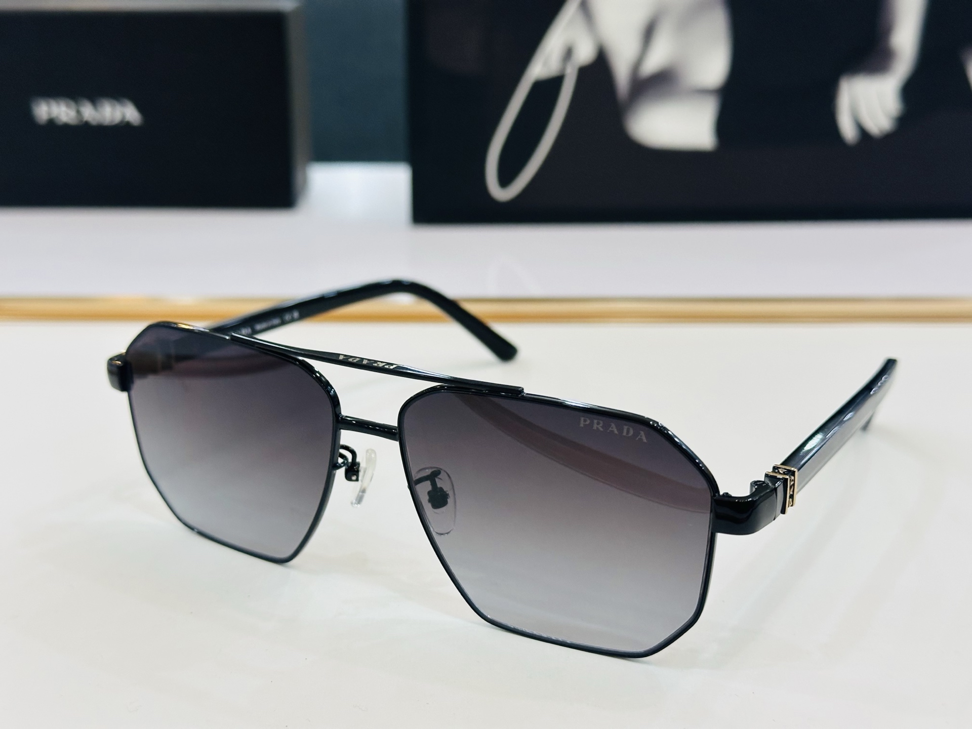 NO:243983,PRAD*Pujia PR161 Size60 15-145 Glasses series are exquisitely produced q hot products high-quality glasses sunglasses, glasses, prada, prada19860909PRAD*普家 PR161 Size60口15-145 眼镜系列堪称精湛制作 q火爆款 高品 眼镜墨镜太阳镜,眼镜,prada,prada,glasses