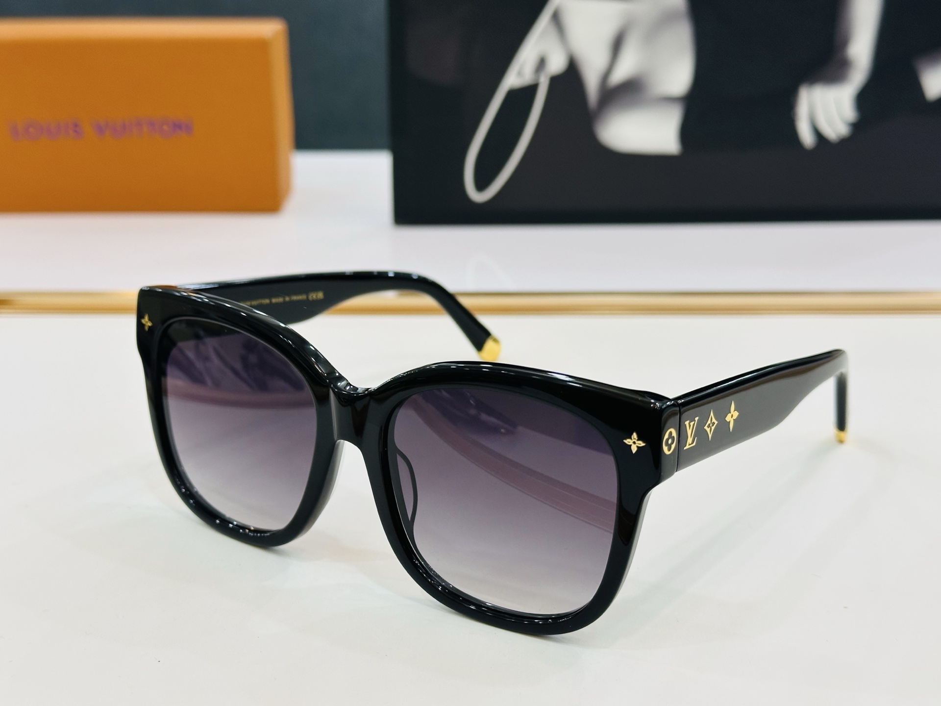 路易家 🎩Z1729W Size：56口18-143  充满活力的 展现独特个性🌟展现大气的你 b高品质