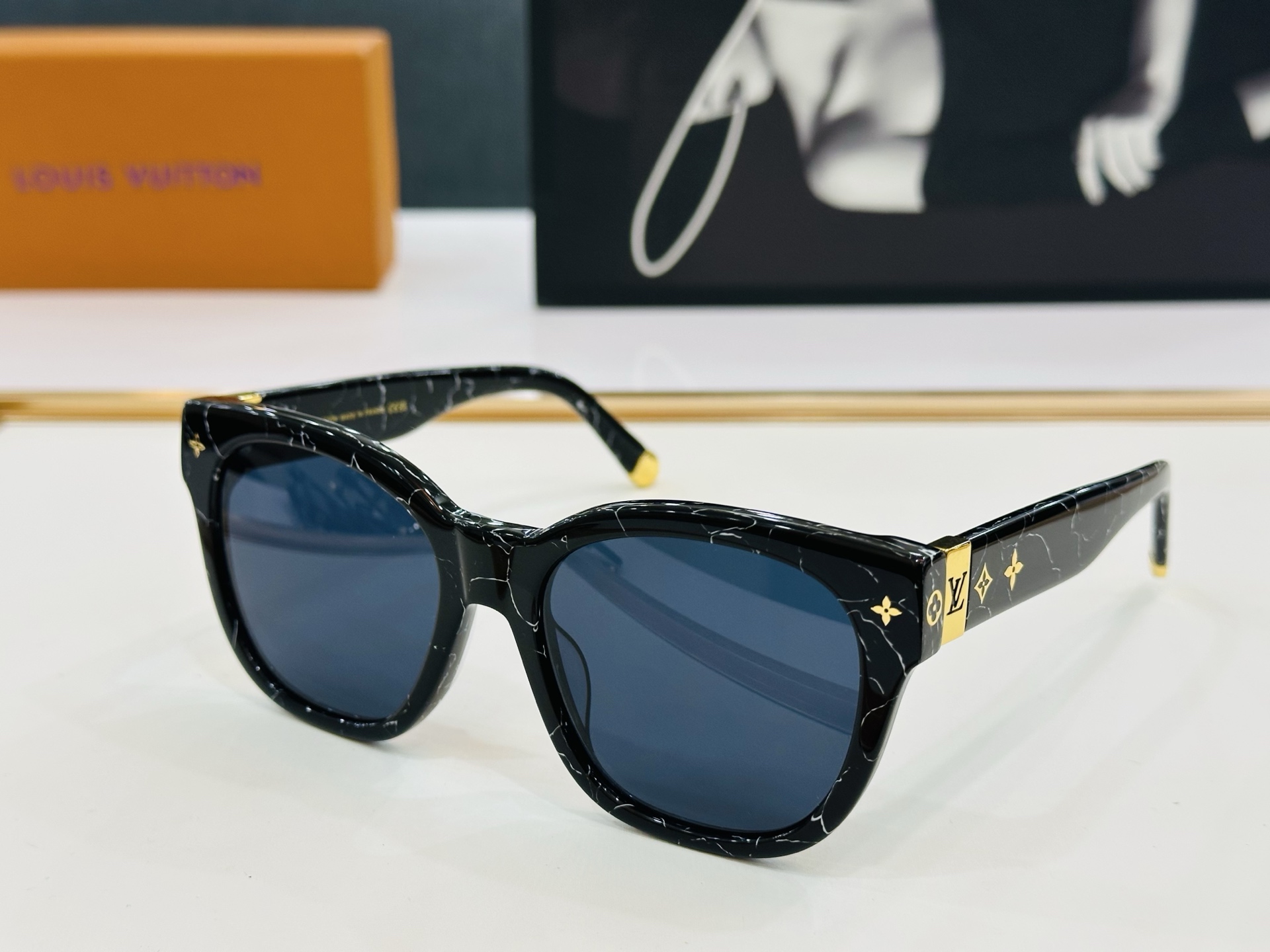 路易家 🎩Z2413U Size：55口19-143  充满活力的 展现独特个性🌟展现大气的你 b高品质