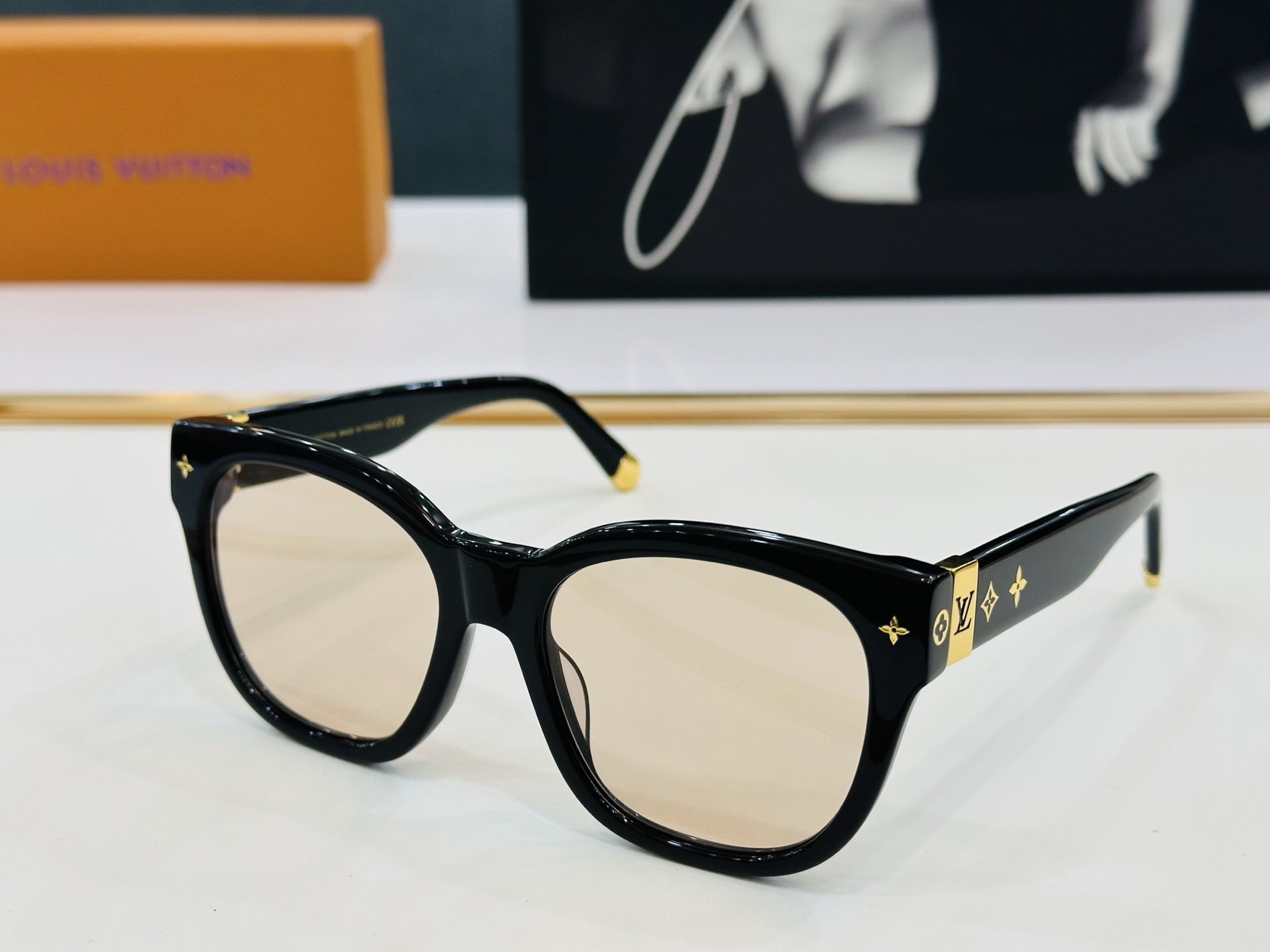 路易家 🎩Z2413U Size：55口19-143  充满活力的 展现独特个性🌟展现大气的你 b高品质