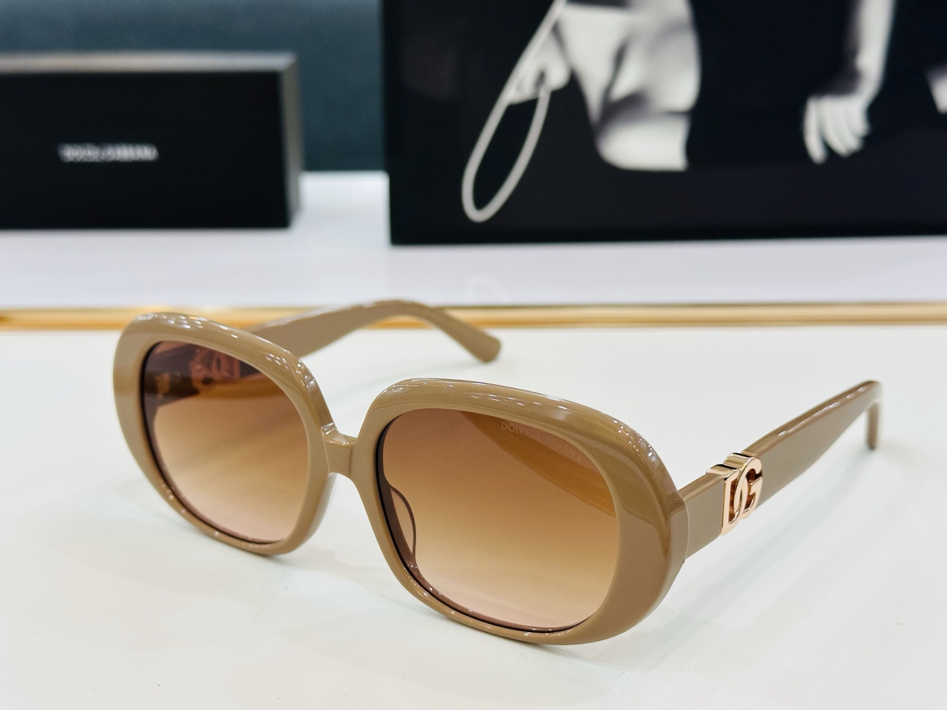 🆕 官网款 🔺DOLCE&GABBAN*🔻DG4476 Size：57口17-145 新颖独特🔝🔝C美艳