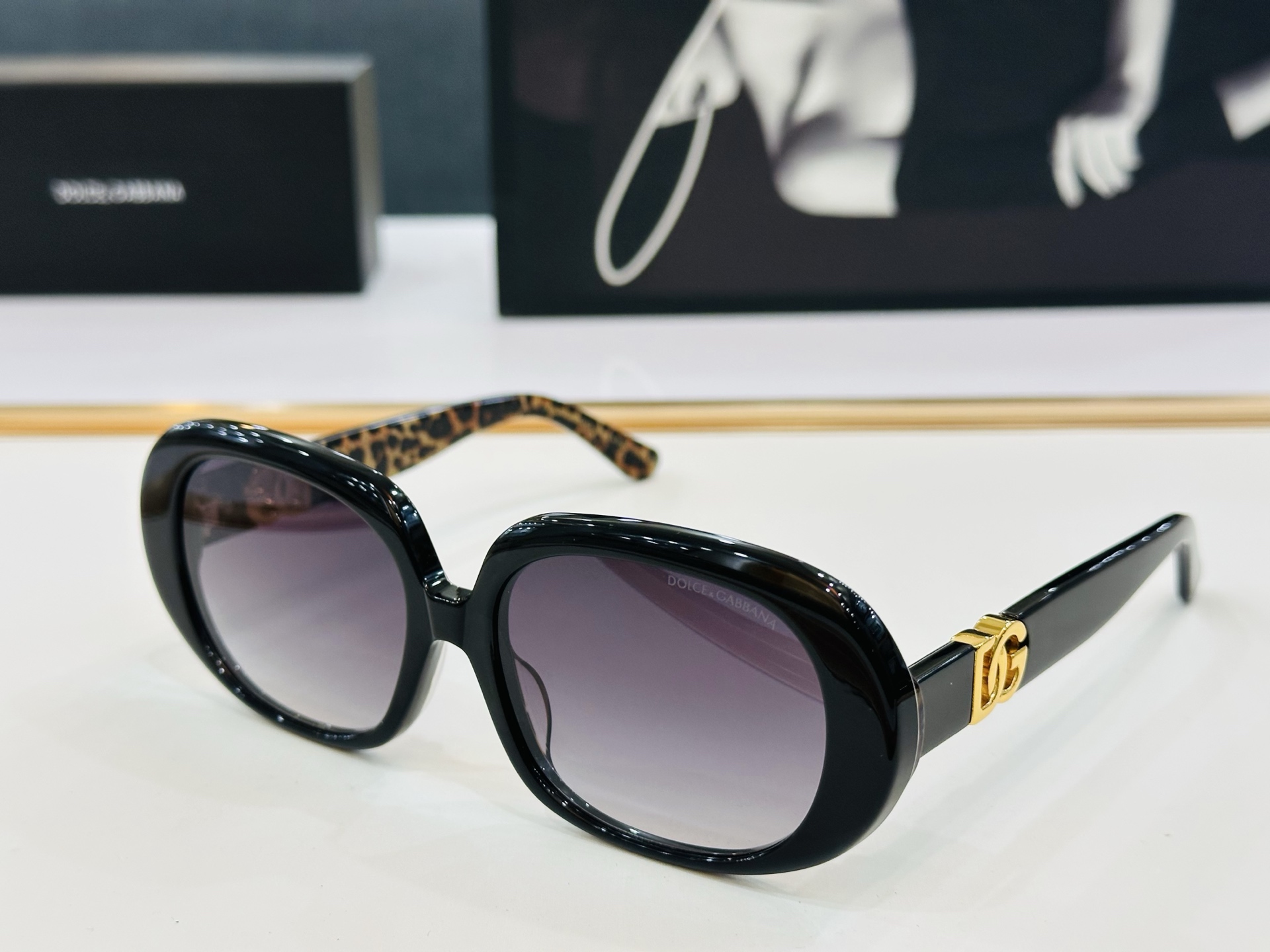🆕 官网款 🔺DOLCE&GABBAN*🔻DG4476 Size：57口17-145 新颖独特🔝🔝C美艳