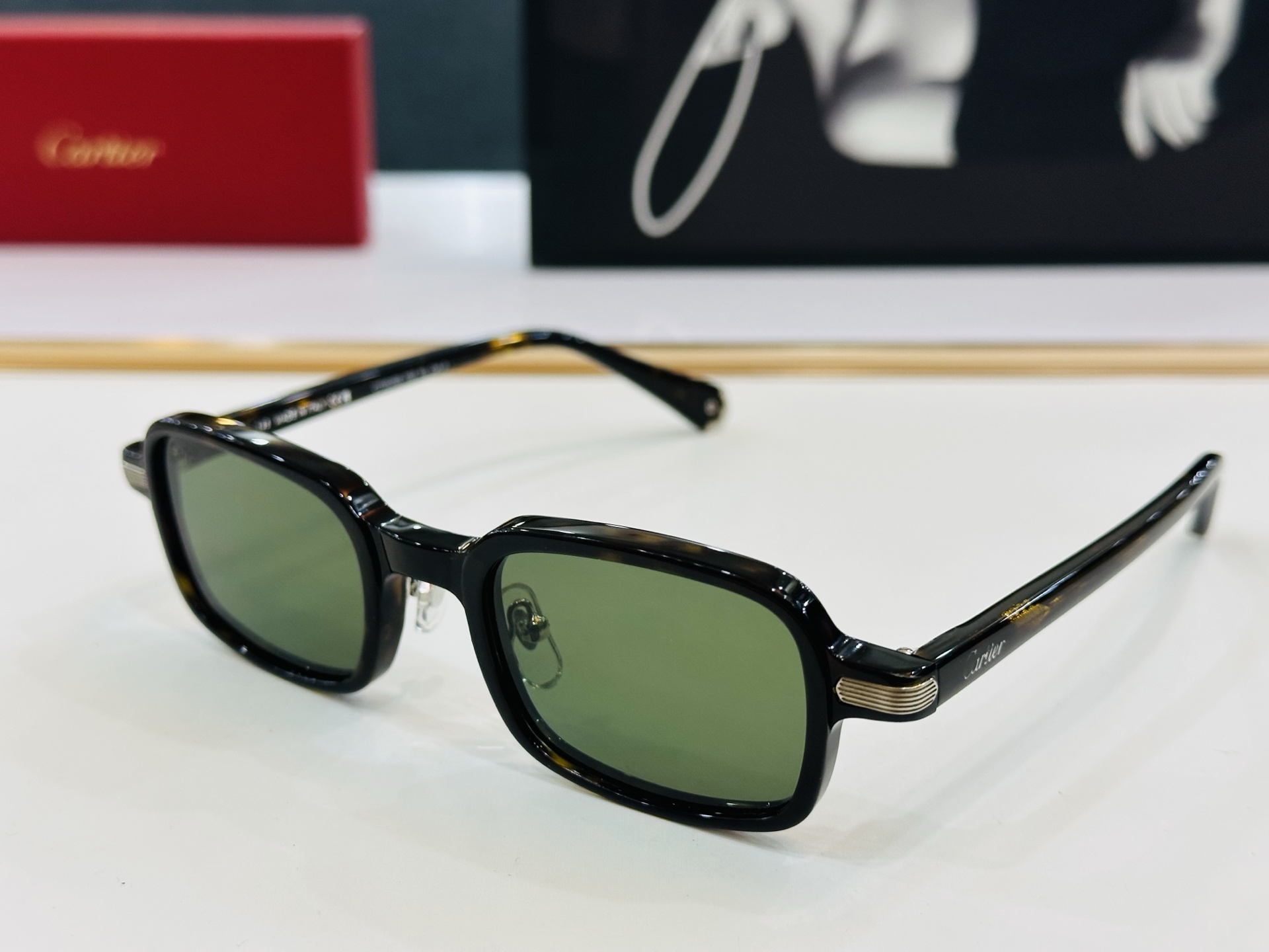 Cartie* 卡家 太阳镜 CT0539S  Size：55口21-145 电镀工艺精湛气质十足！CC