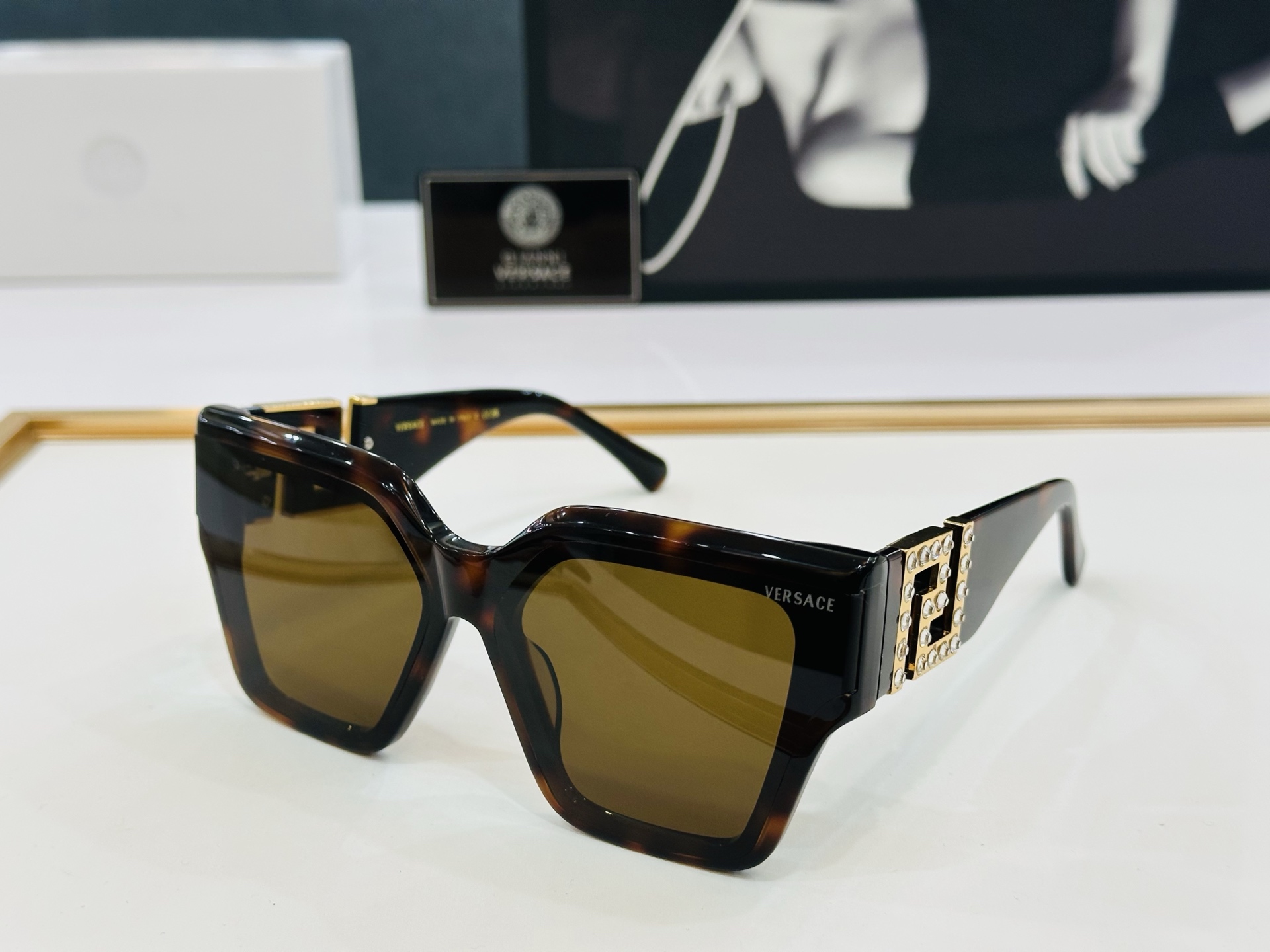 🎉🎉范思家 VERSACE✨VE6785 
 Size：66口14-142  ✨D有范 