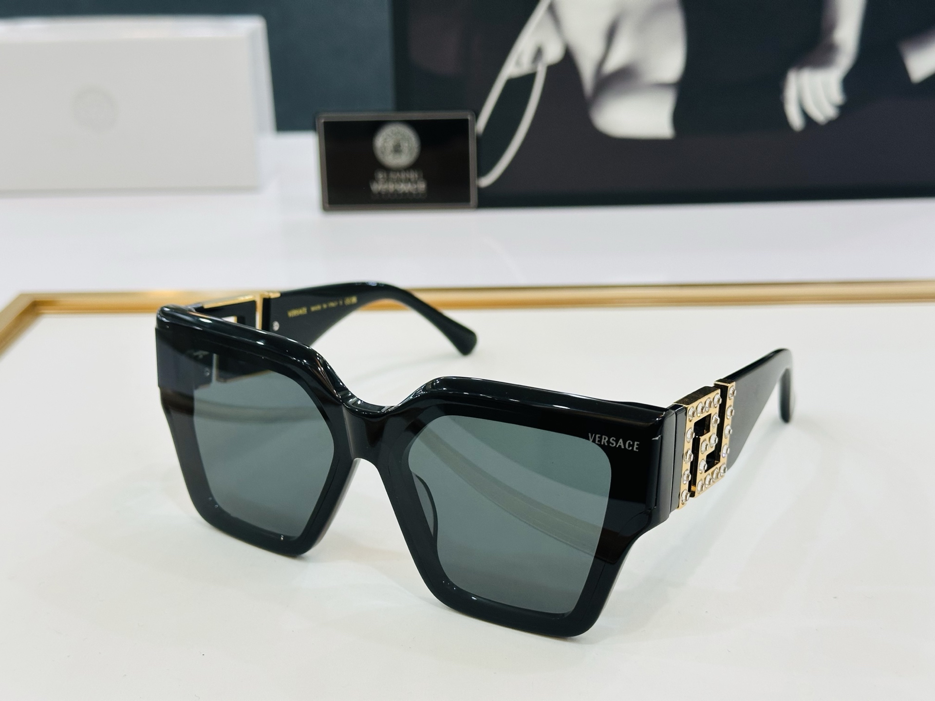 🎉🎉范思家 VERSACE✨VE6785 
 Size：66口14-142  ✨D有范 