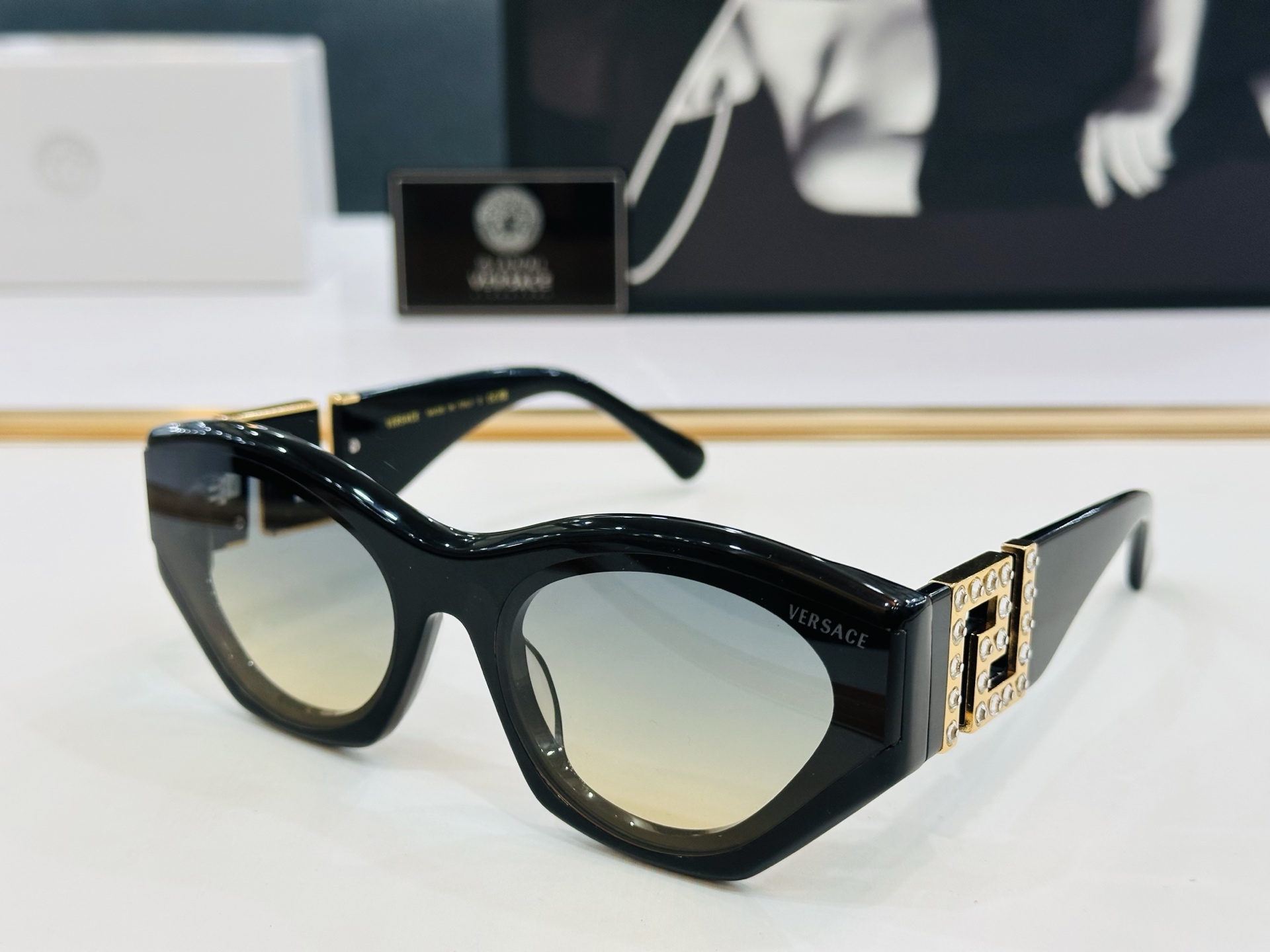 🎉🎉范思家 VERSACE✨VE6784 
 Size：63口19-142  ✨D有范 