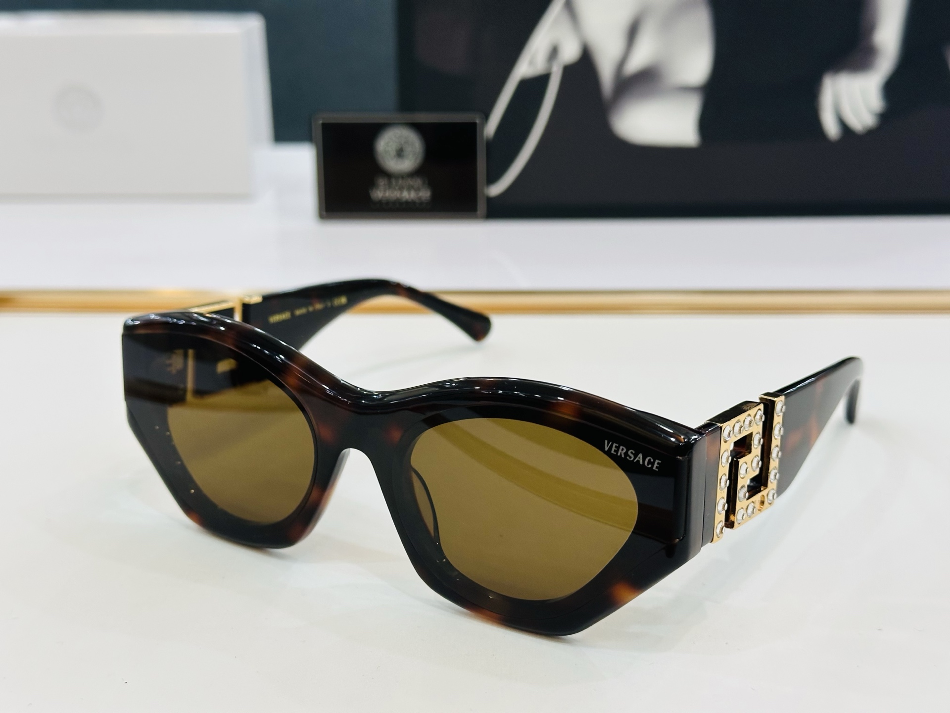 🎉🎉范思家 VERSACE✨VE6784 
 Size：63口19-142  ✨D有范 