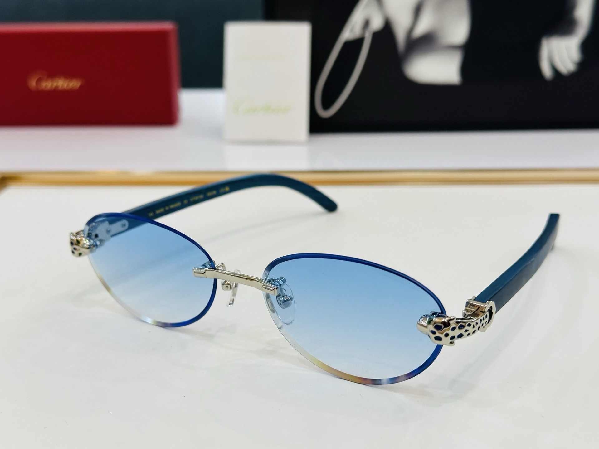 新款 Cartier 卡家 MODEL CT0615S Size：59口17-143  高品质 品牌标志