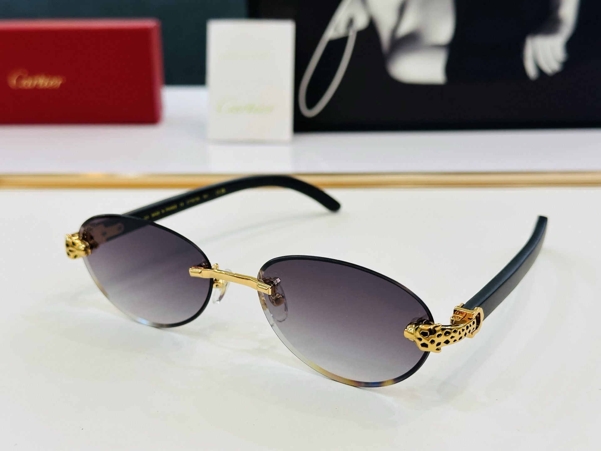 新款 Cartier 卡家 MODEL CT0615S Size：59口17-143  高品质 品牌标志