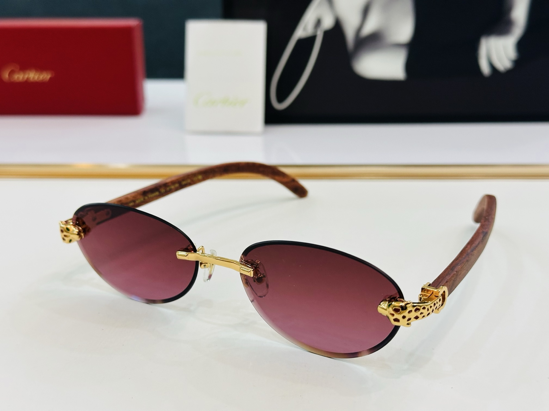 新款 Cartier 卡家 MODEL CT0615S Size：59口17-143  高品质 品牌标志
