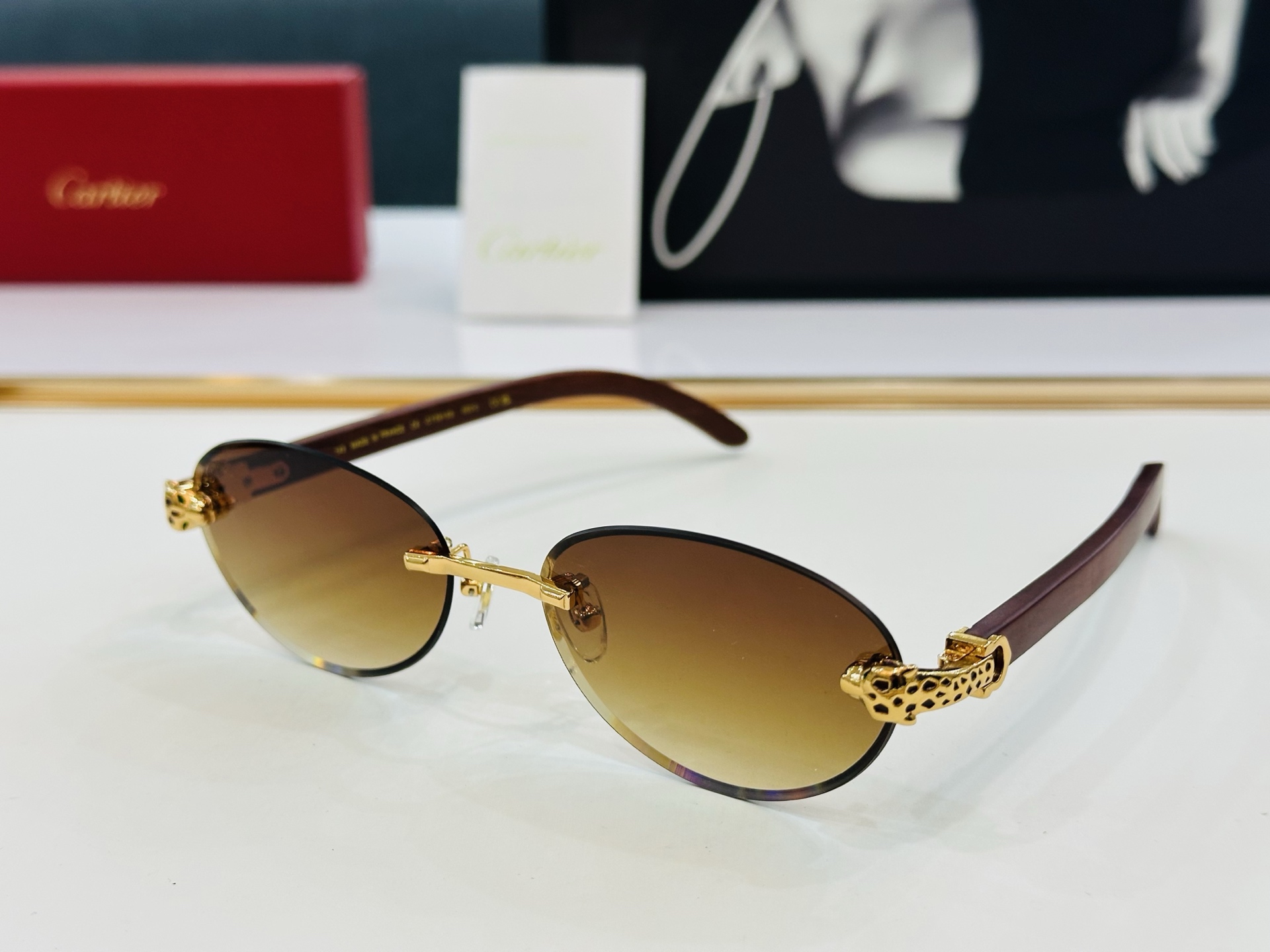新款 Cartier 卡家 MODEL CT0615S Size：59口17-143  高品质 品牌标志