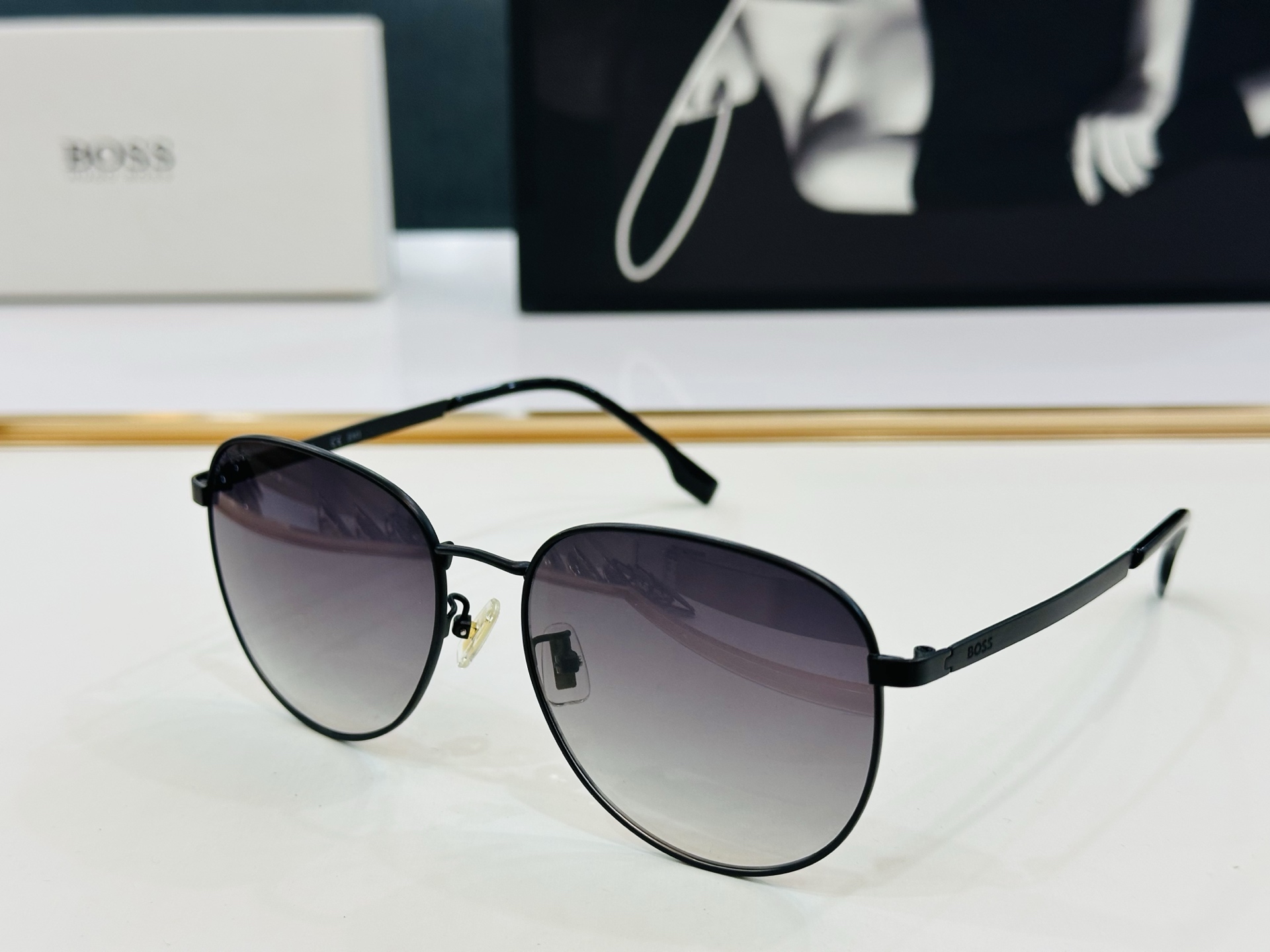 🆕 BOSS 1536/F Size：57口16-140 太阳眼镜 🕶🕶💋高品质 经典不过时框型 C品质