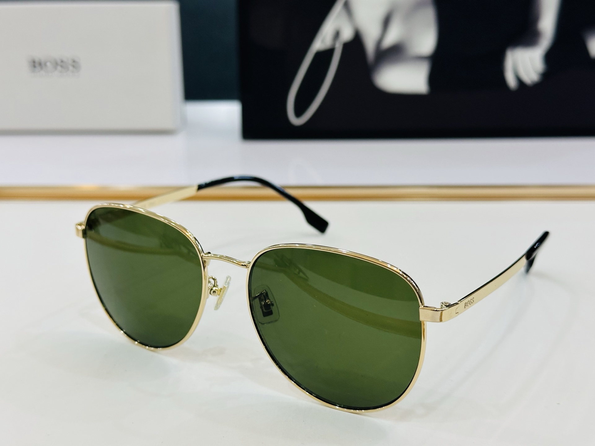 🆕 BOSS 1536/F Size：57口16-140 太阳眼镜 🕶🕶💋高品质 经典不过时框型 C品质