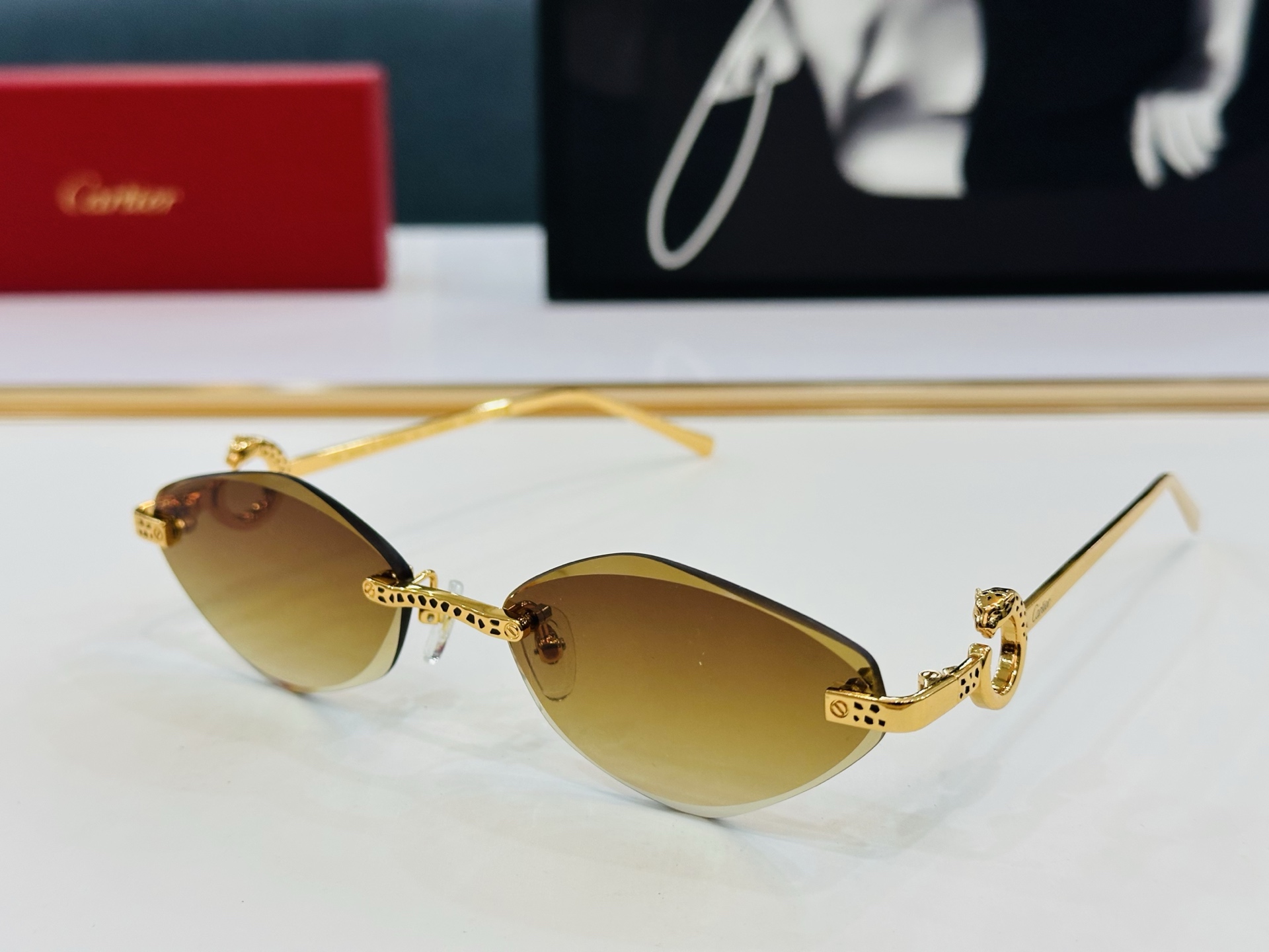 🆕 原版Cartie* 卡家 太阳镜 CT0655S Size：57口16-138 电镀工艺精湛大牌品 