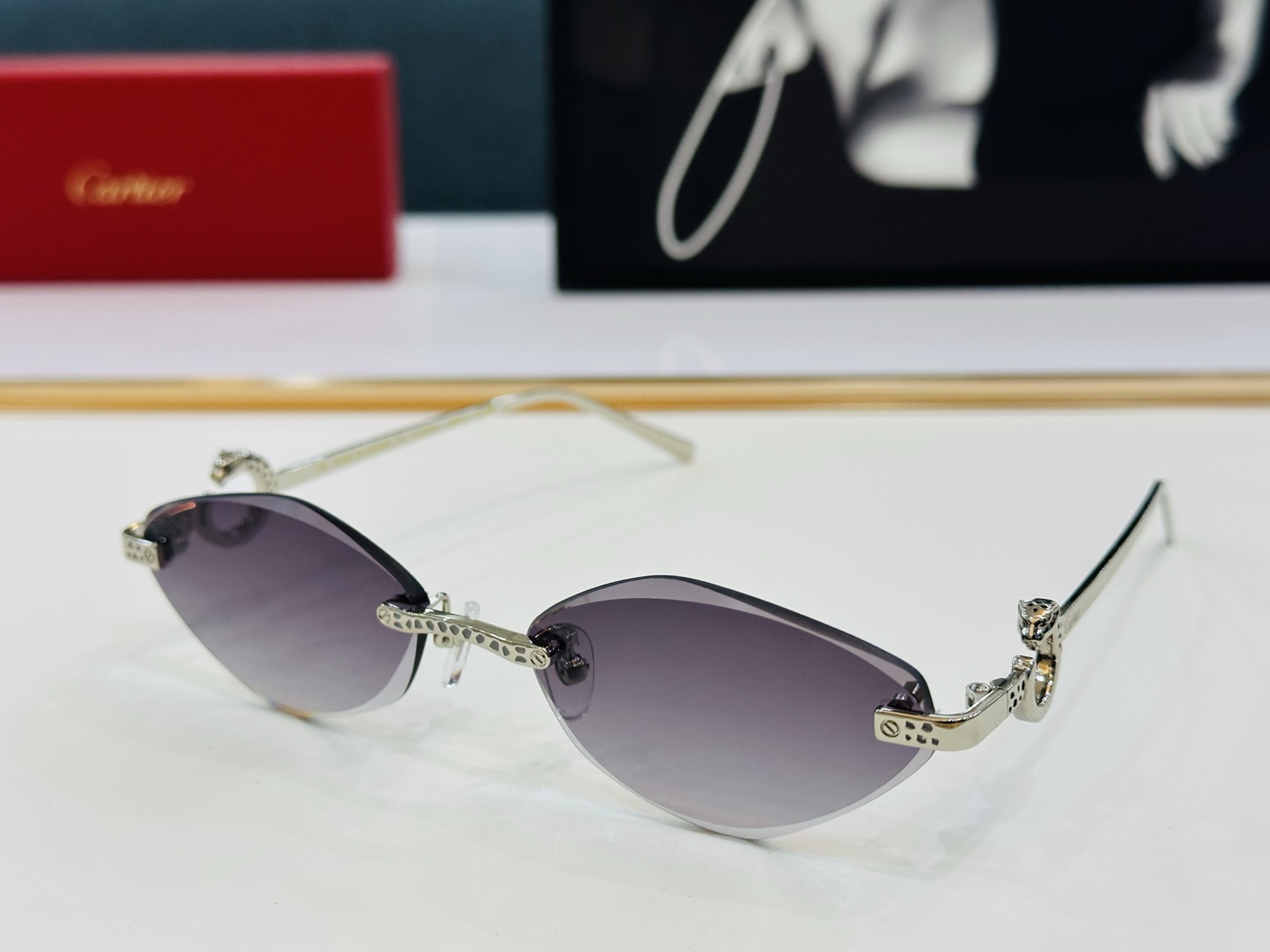 🆕 原版Cartie* 卡家 太阳镜 CT0655S Size：57口16-138 电镀工艺精湛大牌品 
