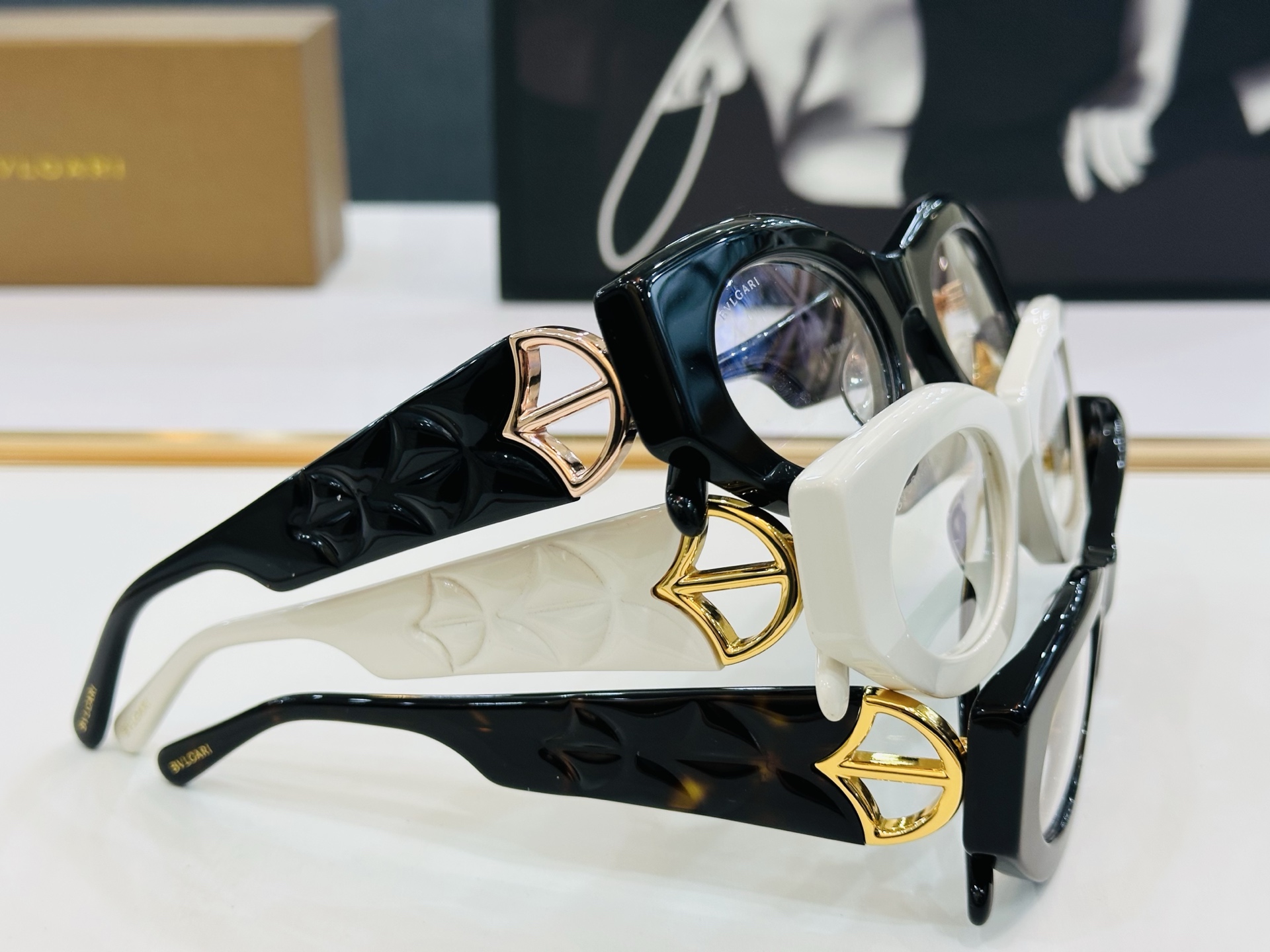 🆕款 官网同售 宝格家 BV40049 👍 Size ：51口22-145    绝对要买😎品质非常完美