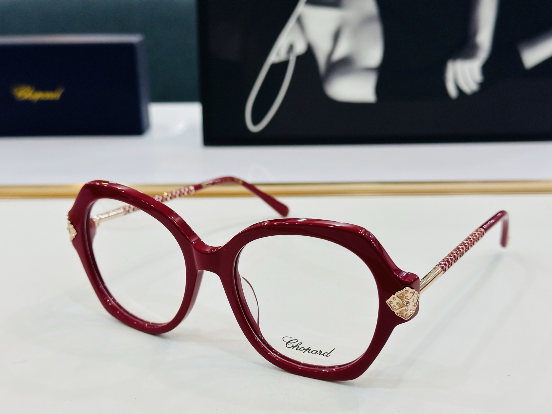 原版 ChoPard肖邦 MODEL SCHG968   Size：54口19-145 以现代时尚的设计