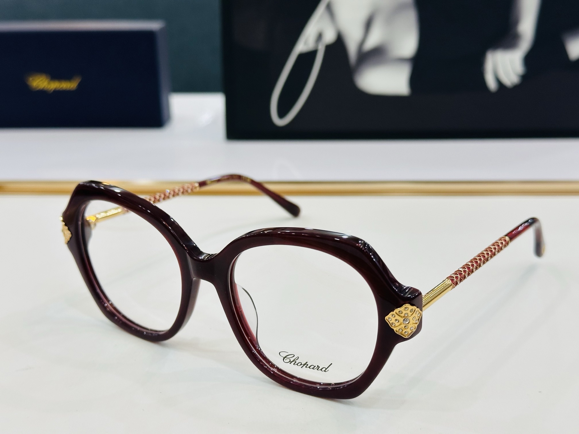 原版 ChoPard肖邦 MODEL SCHG968   Size：54口19-145 以现代时尚的设计