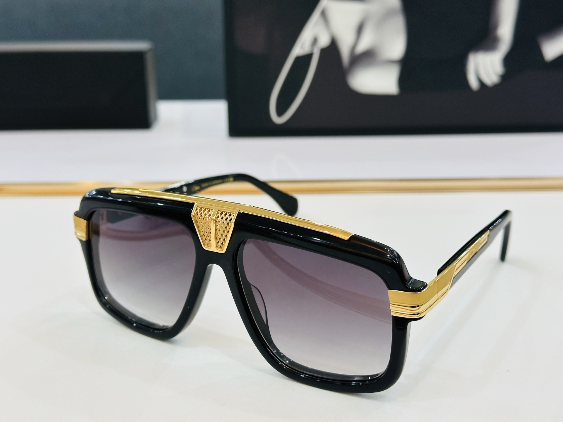 卡加尔 new CAZAL ModelMOD678  Size 59口16-145 曲线和直线大胆组合，